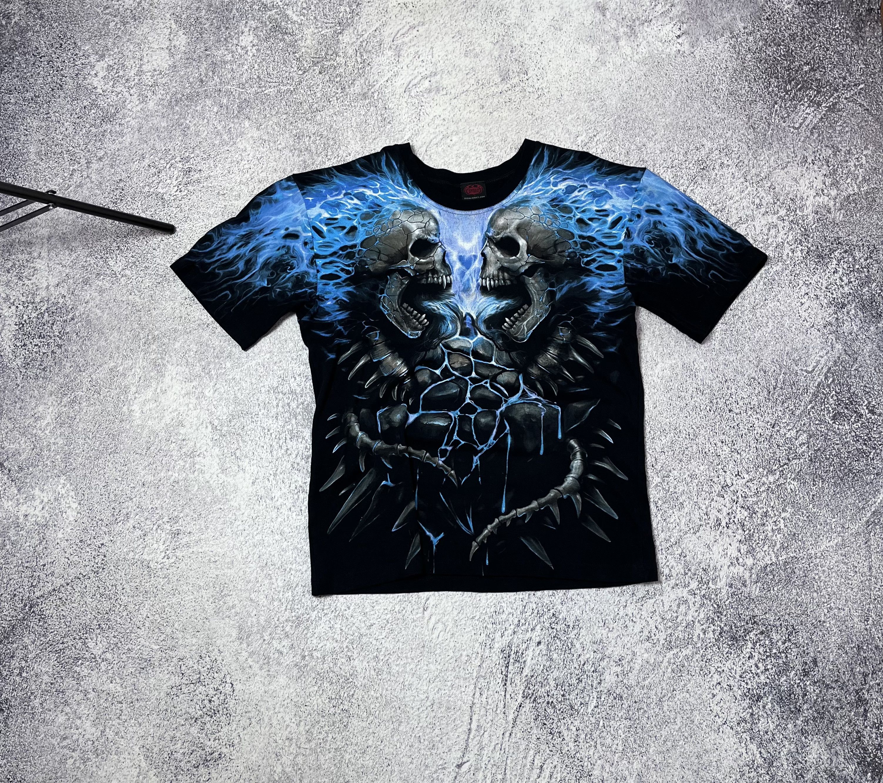 Japanese Brand Mens merch t-shirt Spiral Skulls Death size L Size US L / EU 52-54 / 3 - 1 Thumbnail