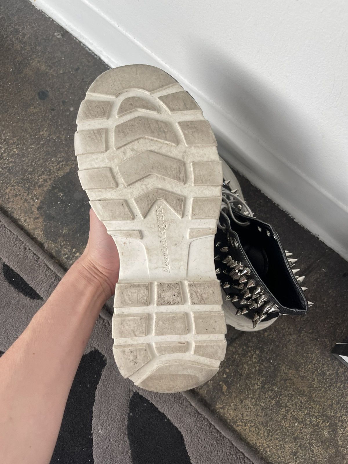 Alexander McQueen Spiked sneakers Size US 10 / EU 43 - 11 Thumbnail