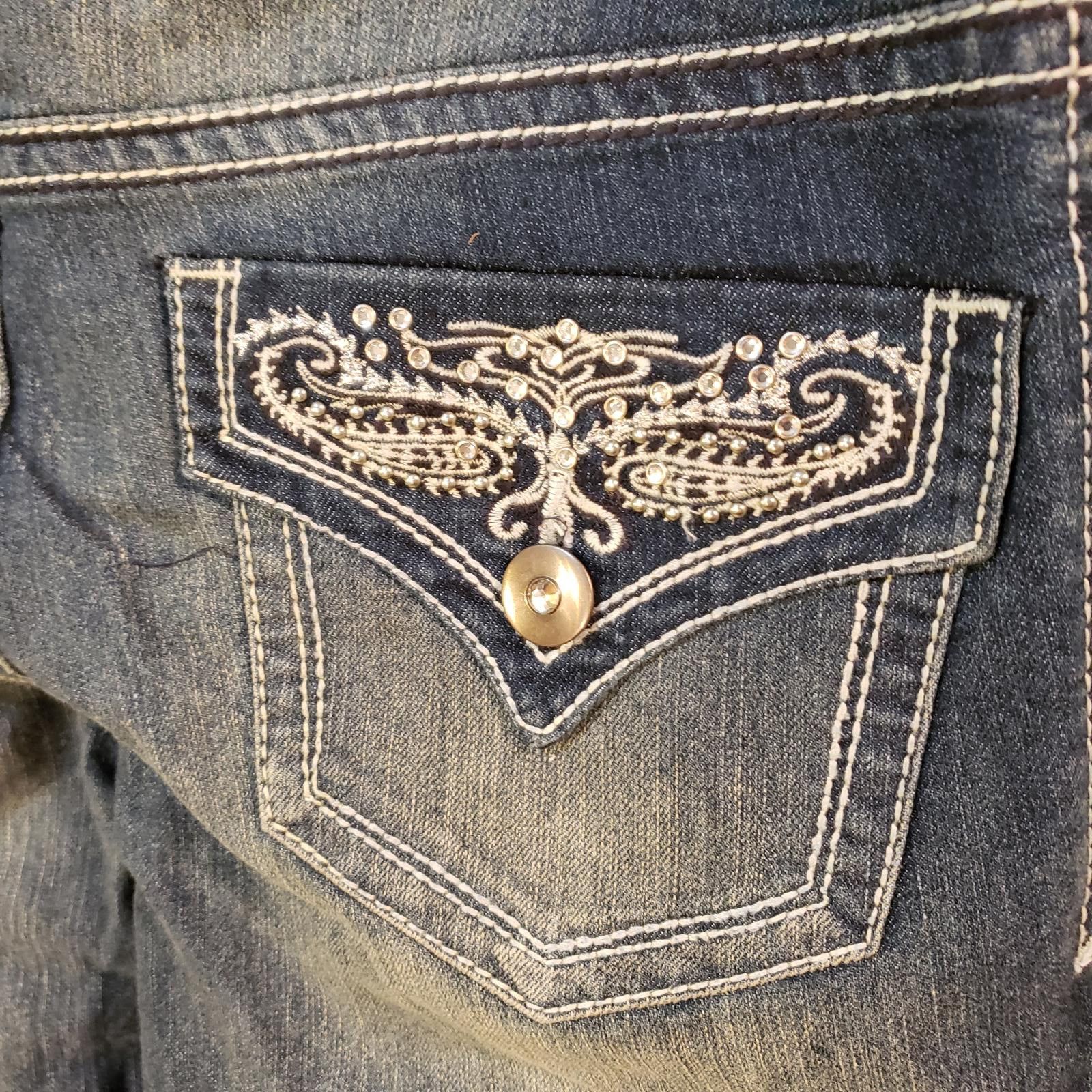 Faded Glory Faded Glory Women's Bootcut Jeans Embroidered Back Pockets Size 30" / US 8 / IT 44 - 7 Thumbnail