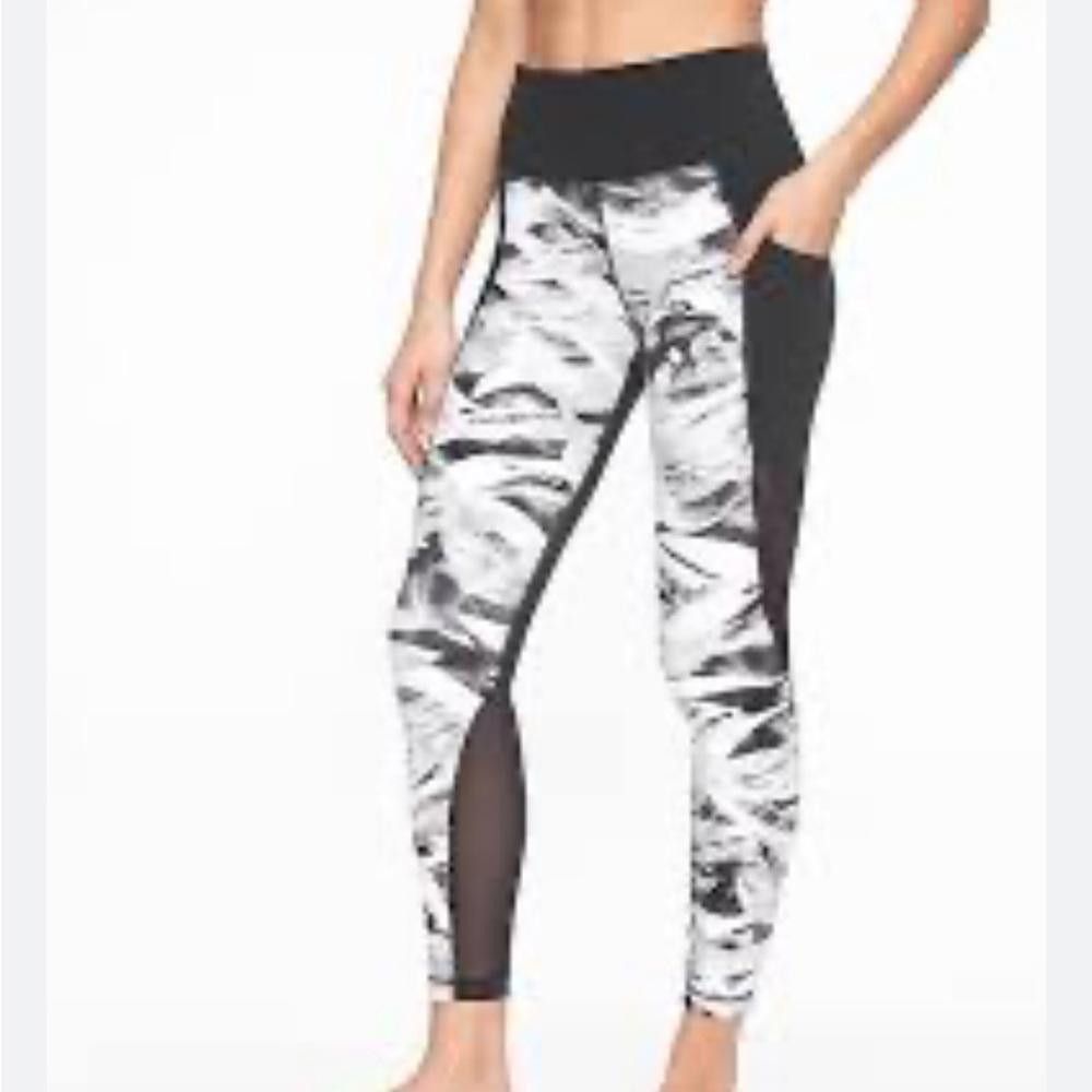 Designer Athleta l Vivid Salutation Pocket Leggings Small Size 28" / US 6 / IT 42 - 10 Thumbnail