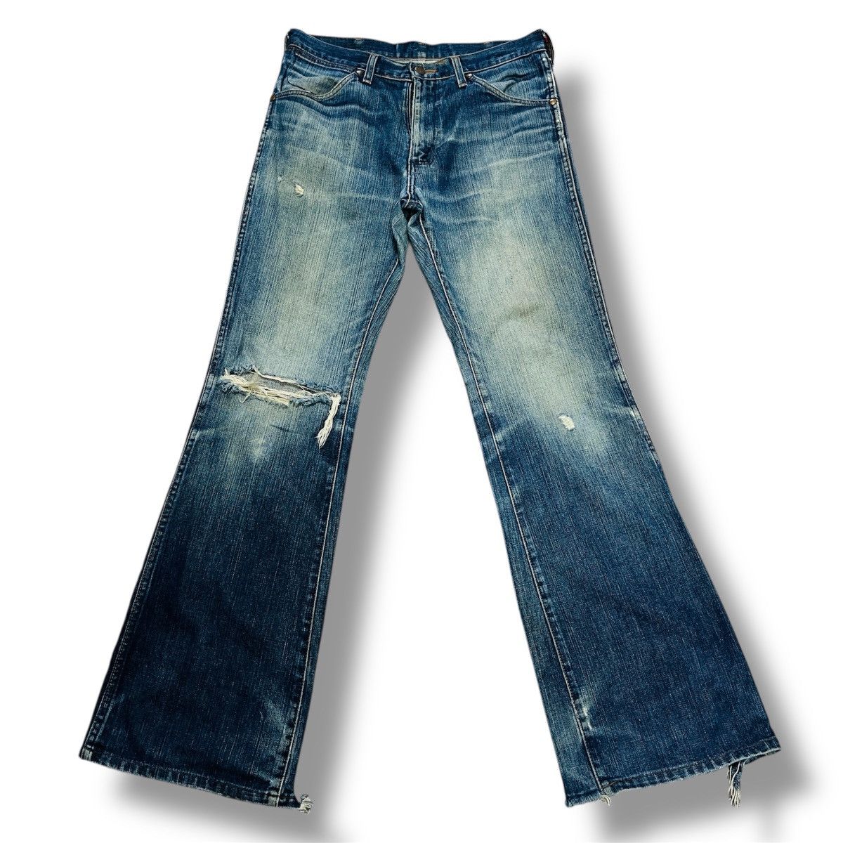 Japanese Brand Vintage Flared Wrangler Hidden Rivet Distressed Denim Jeans Size US 32 / EU 48 - 2 Thumbnail