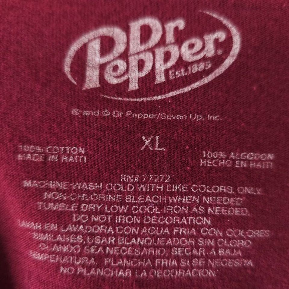 Vintage Dr Pepper T Shirt Mens XL Red Soda Snack Tee Size US XL / EU 56 / 4 - 5 Thumbnail