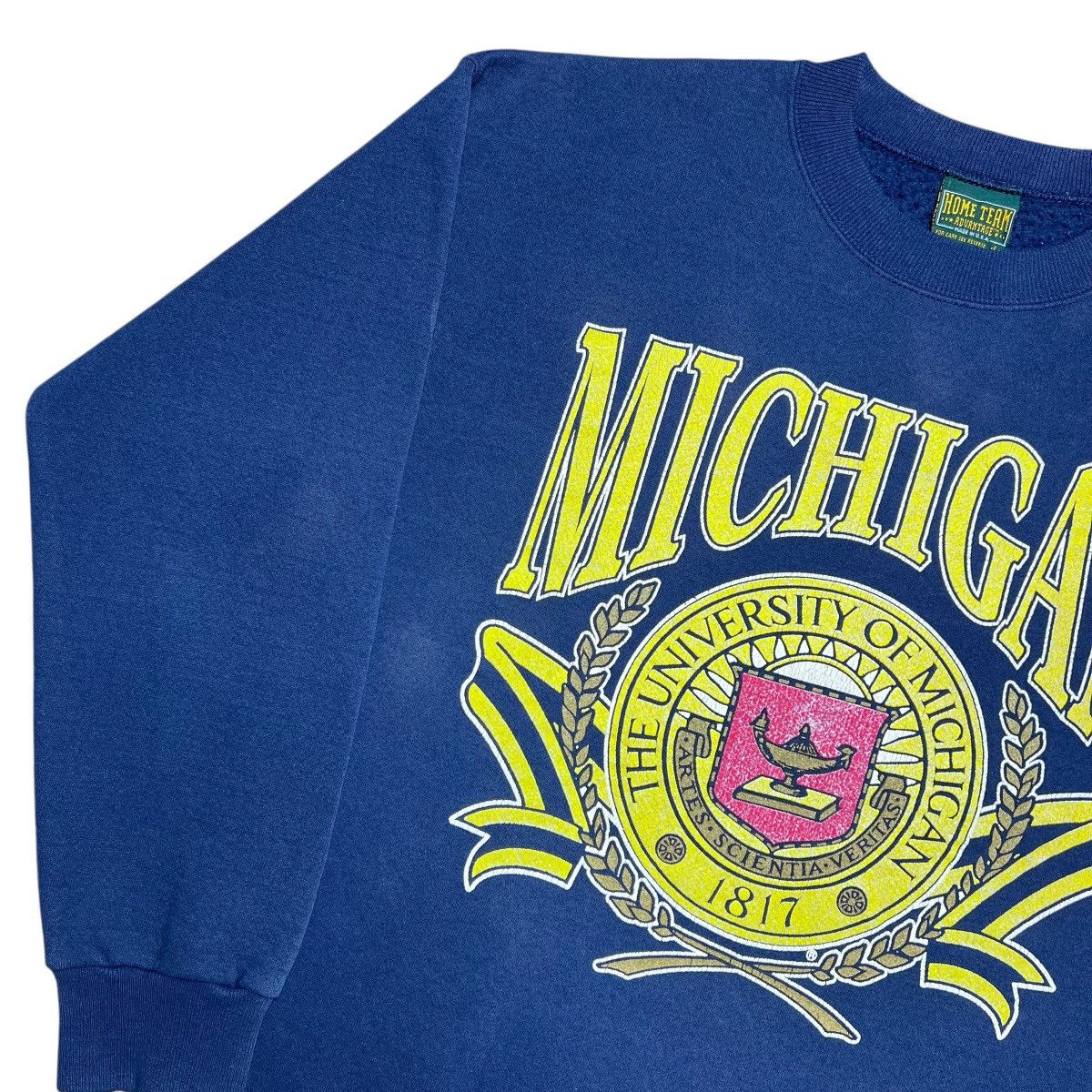 NCAA Vintage 1990s NCAA Michigan Wolverines Spell Out Sweatshirt Size US L / EU 52-54 / 3 - 17 Thumbnail