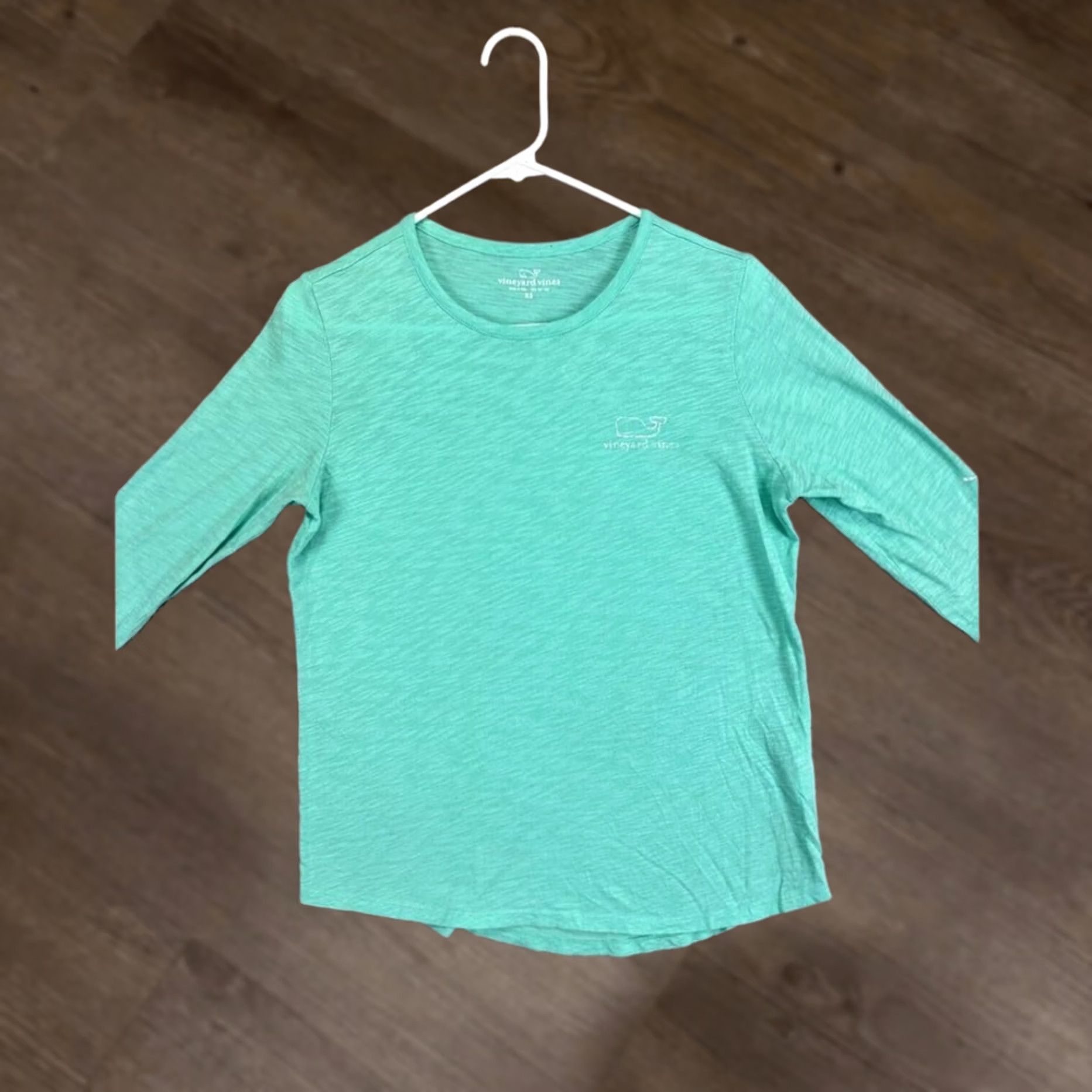 Vineyard Vines Vineyard Vines Shirt Womens XS Whale Long Sleeve Tee Cotton Ladies Green Logo 50 Chest 28 Length Vintage No Womens XS Size XS / US 0-2 / IT 36-38 - 1 Thumbnail
