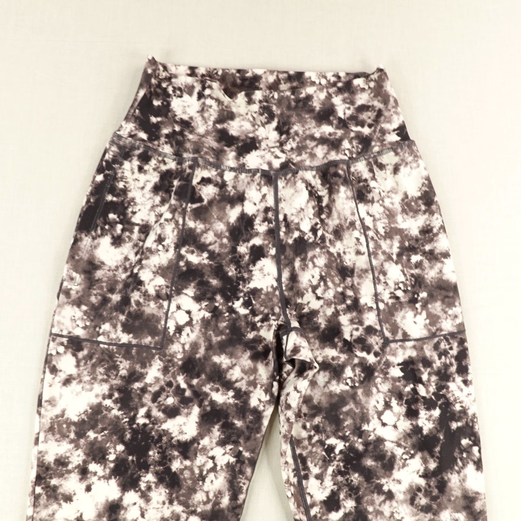 Athleta VINTAGE Athleta Pants Womens S Brown Printed Tie Dye Elation 7/8 Tight Gym Joggers Size 28" / US 6 / IT 42 - 2 Thumbnail