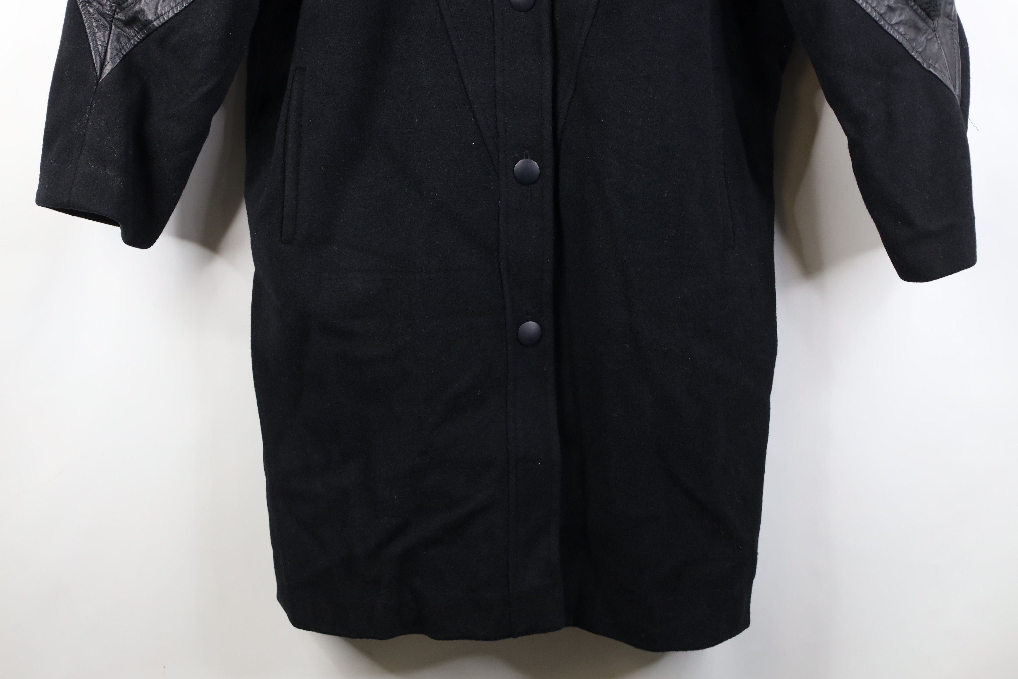 Vintage Vintage 90s Streetwear Wool Leather Trim Overcoat Jacket USA Size XXL / US 16-18 / IT 52-54 - 4 Thumbnail