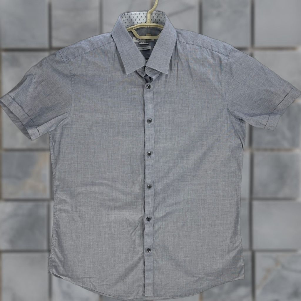 Vintage Jill Stuart Button-Up Shirt Men XL Blue Short Sleeve Slim Fit Minimalist Preppy Shirt Size US XL / EU 56 / 4 - 1 Thumbnail