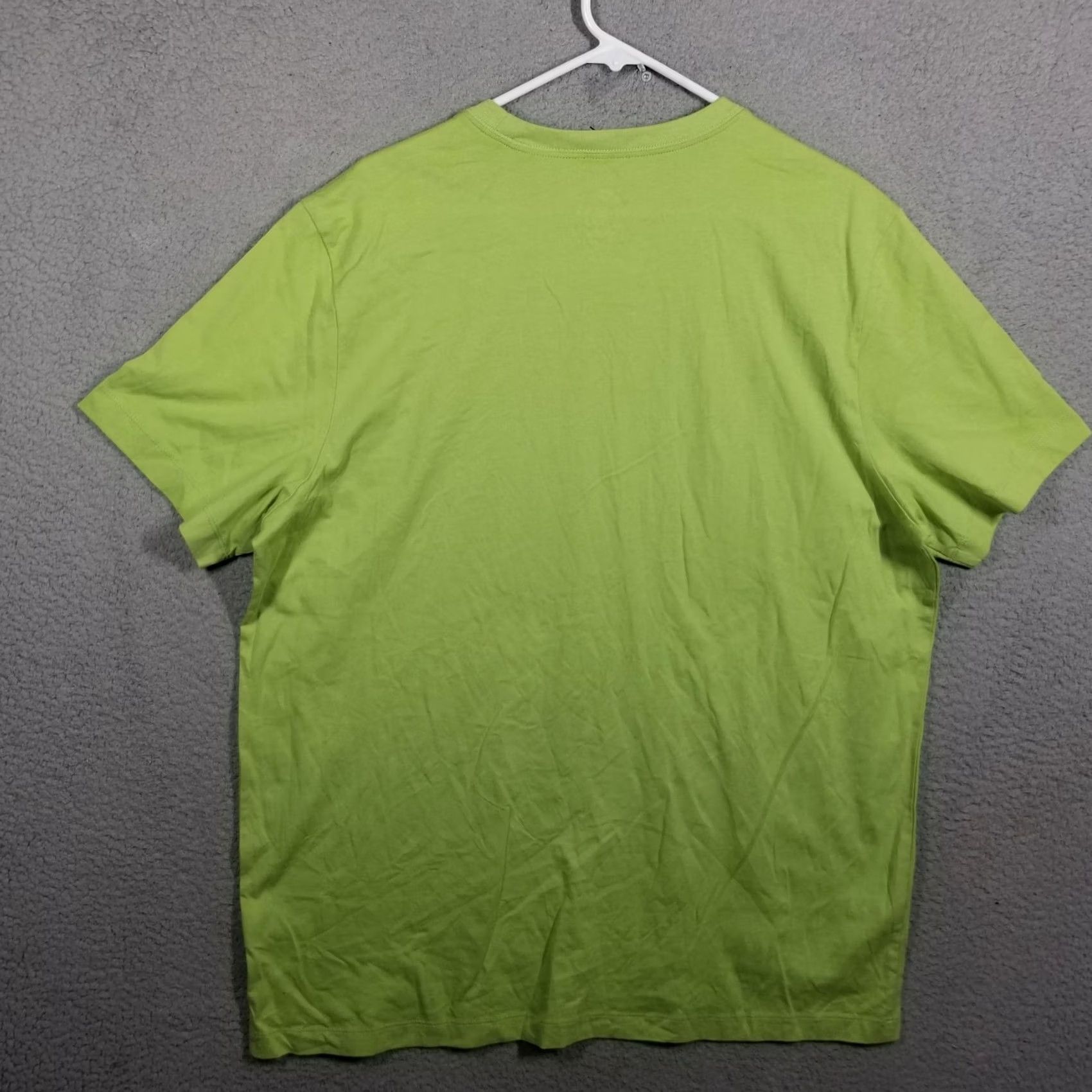 Nike Nike Shirt Mens XL Green The Nike Tee Small Swoosh Logo Cotton AR4997-332 Size US XL / EU 56 / 4 - 2 Thumbnail