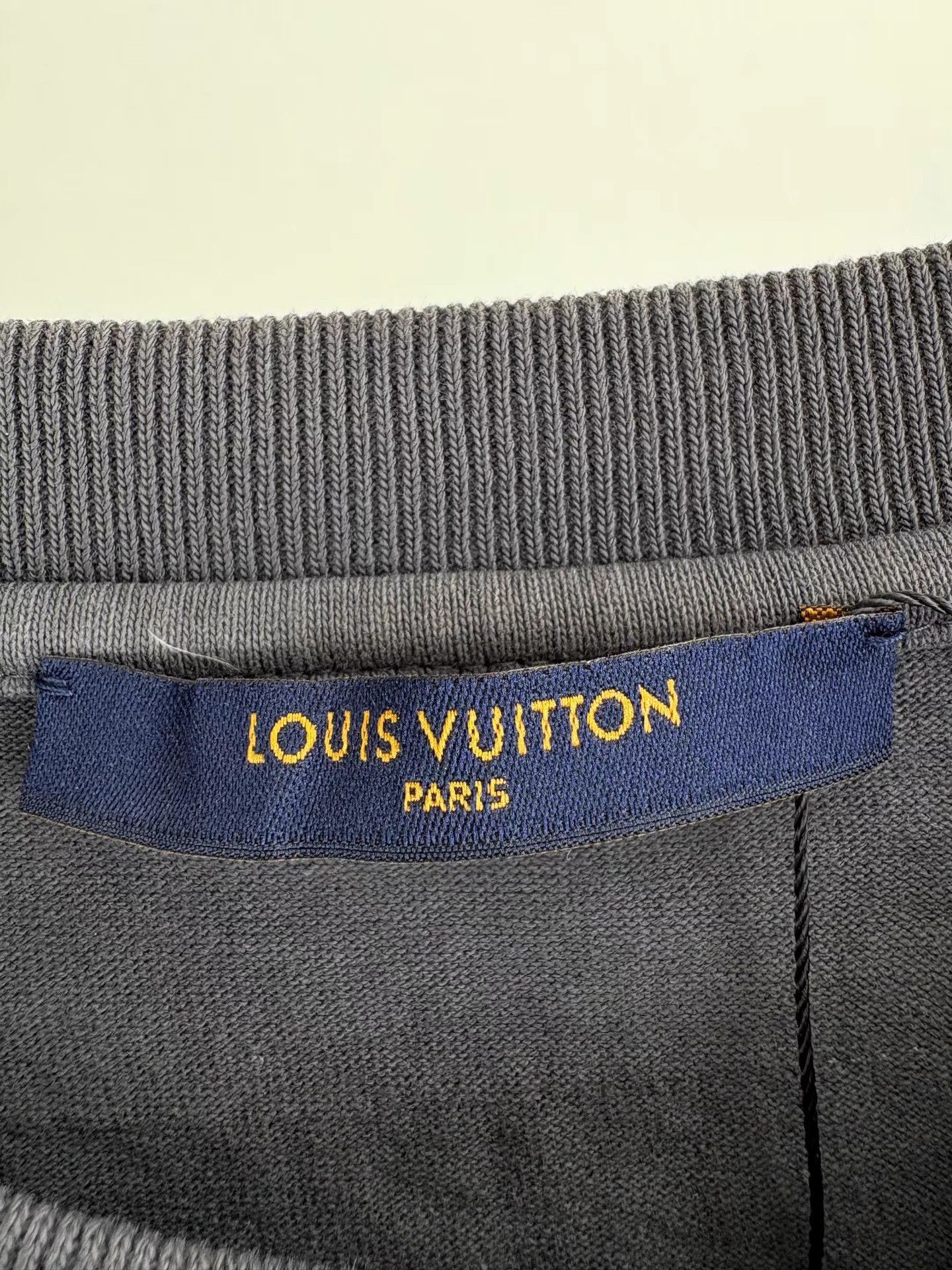 Louis Vuitton LV Instruction Printed Back Short Sleeve K1 Size US XL / EU 56 / 4 - 4 Thumbnail