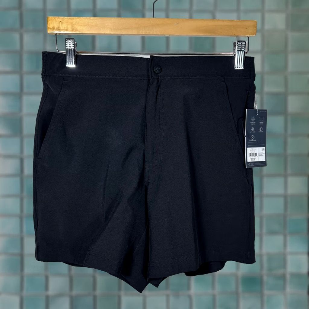 Vintage VRST Shorts Mens Small Black Relaxed Fit Four-Way Stretch Quick Dry Size US 29 - 1 Thumbnail