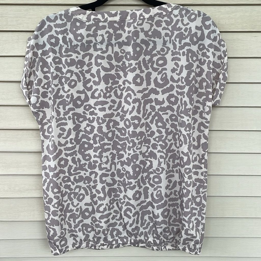 Loft Ann Taylor LOFT Animal Print Top Size S Size S / US 4 / IT 40 - 4 Thumbnail