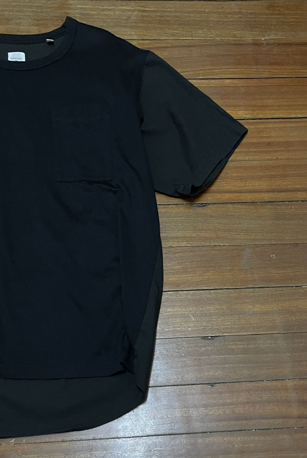 Edifice Japan × Japanese Brand Rare Design Vintage Japanese Brand Edifice T-shirt 2000s Size US L / EU 52-54 / 3 - 6 Thumbnail