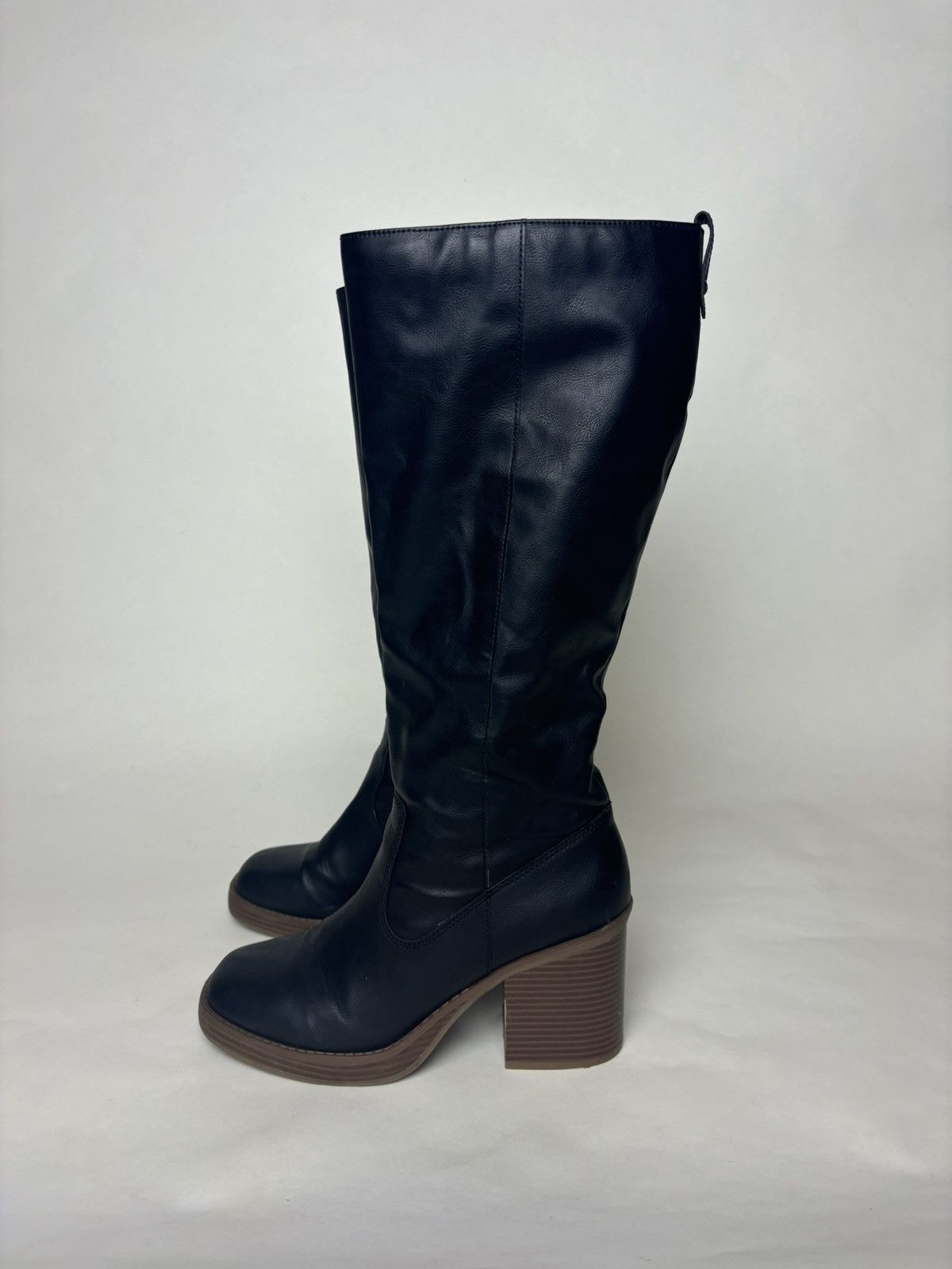 Other Tall Riding boots with brown heel, frye looking boots Size US 8 / IT 38 - 6 Thumbnail