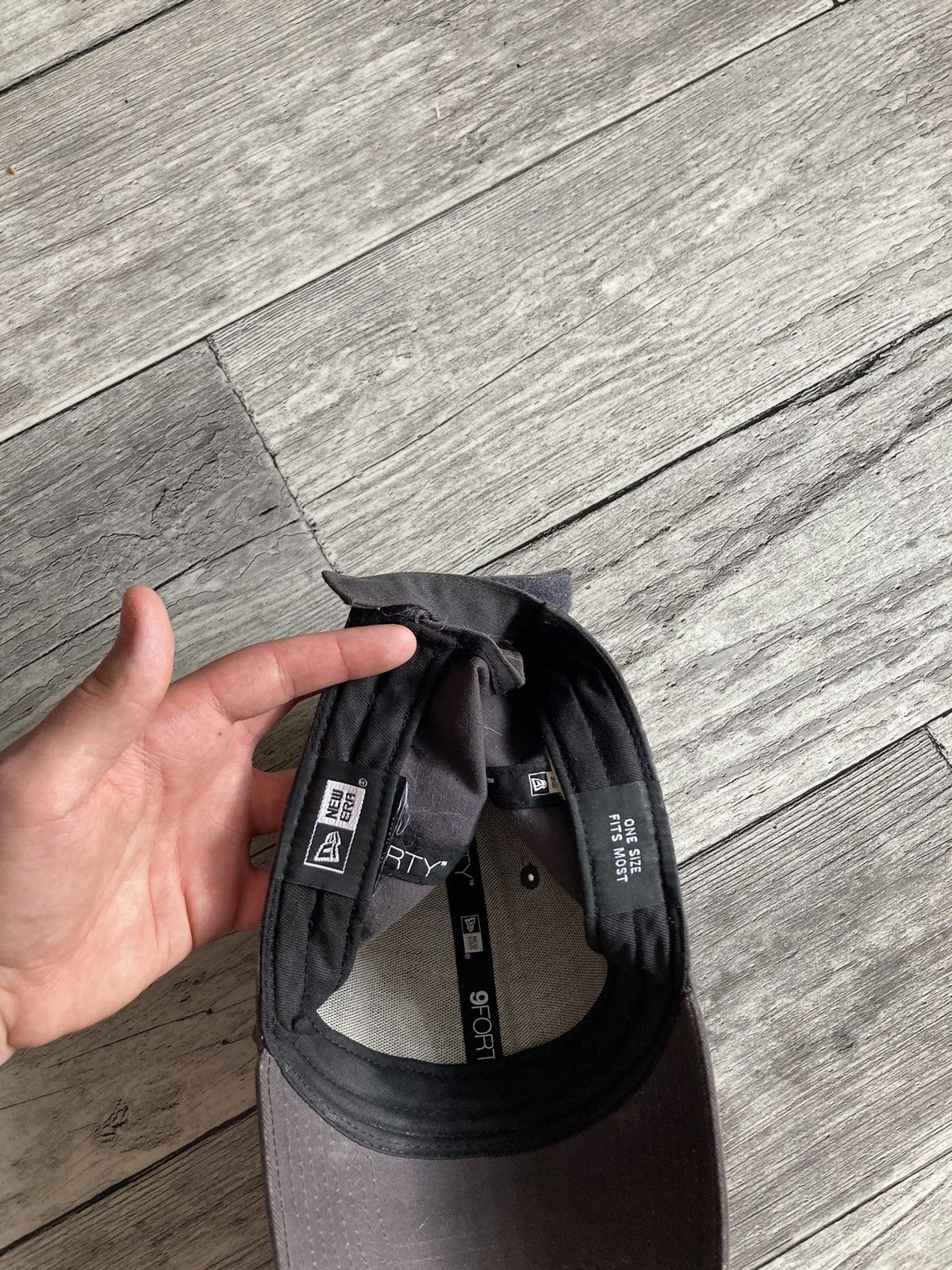New Era × Vintage Washed grey new era hat cap y2k vintage retro drip nba nhl Size ONE SIZE - 6 Thumbnail