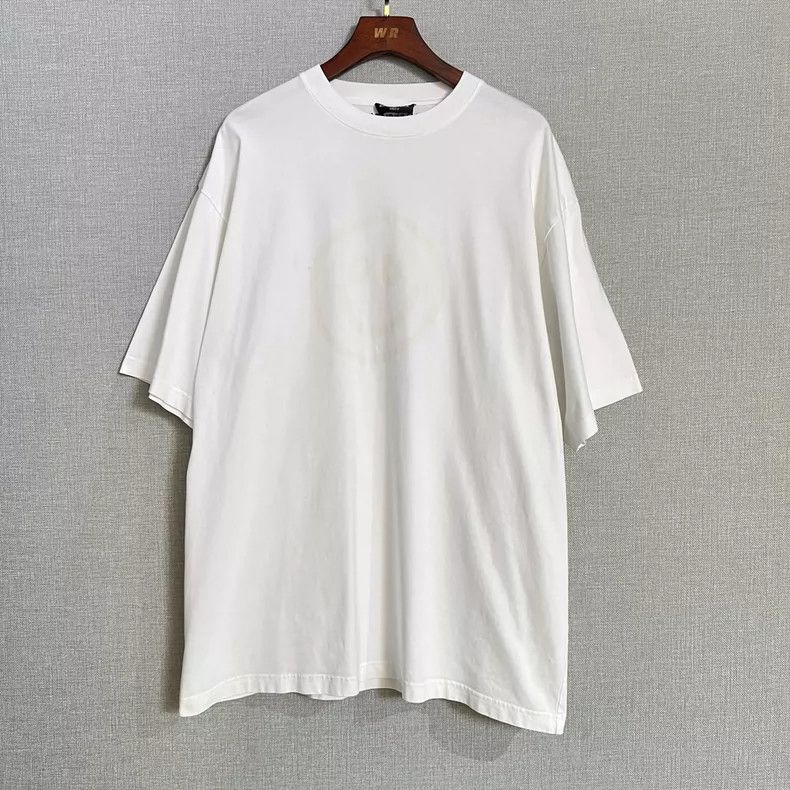 Balenciaga Balenciaga White fluorescent smiley face embroidered logo Size US S / EU 44-46 / 1 - 1 Thumbnail