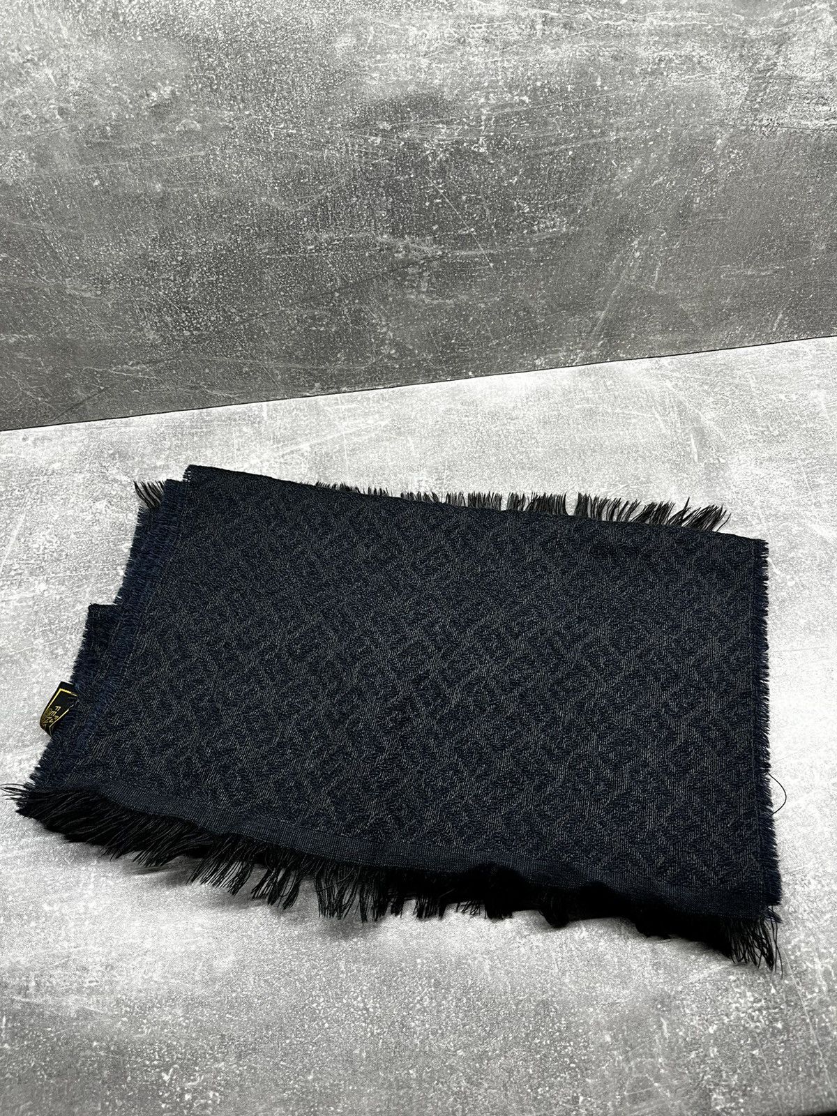 Fendi × Vintage Fendi scarf 🧣 vintage Size ONE SIZE - 1 Thumbnail