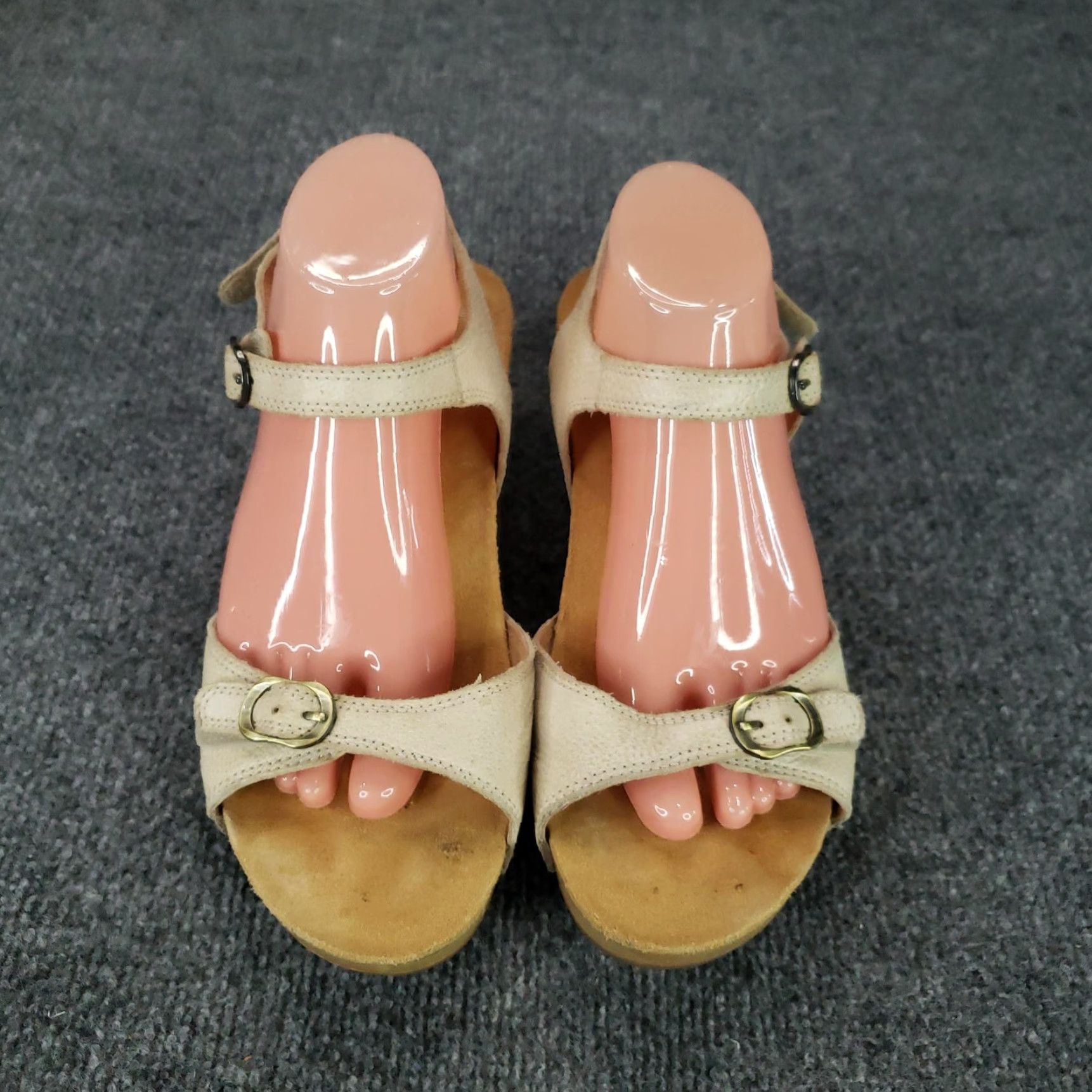 Dansko Dansko Sandals Beige Leather Wedge Heel Ankle Strap Comfort Womens Size 11 Shoes Size US 11 / IT 41 - 3 Thumbnail
