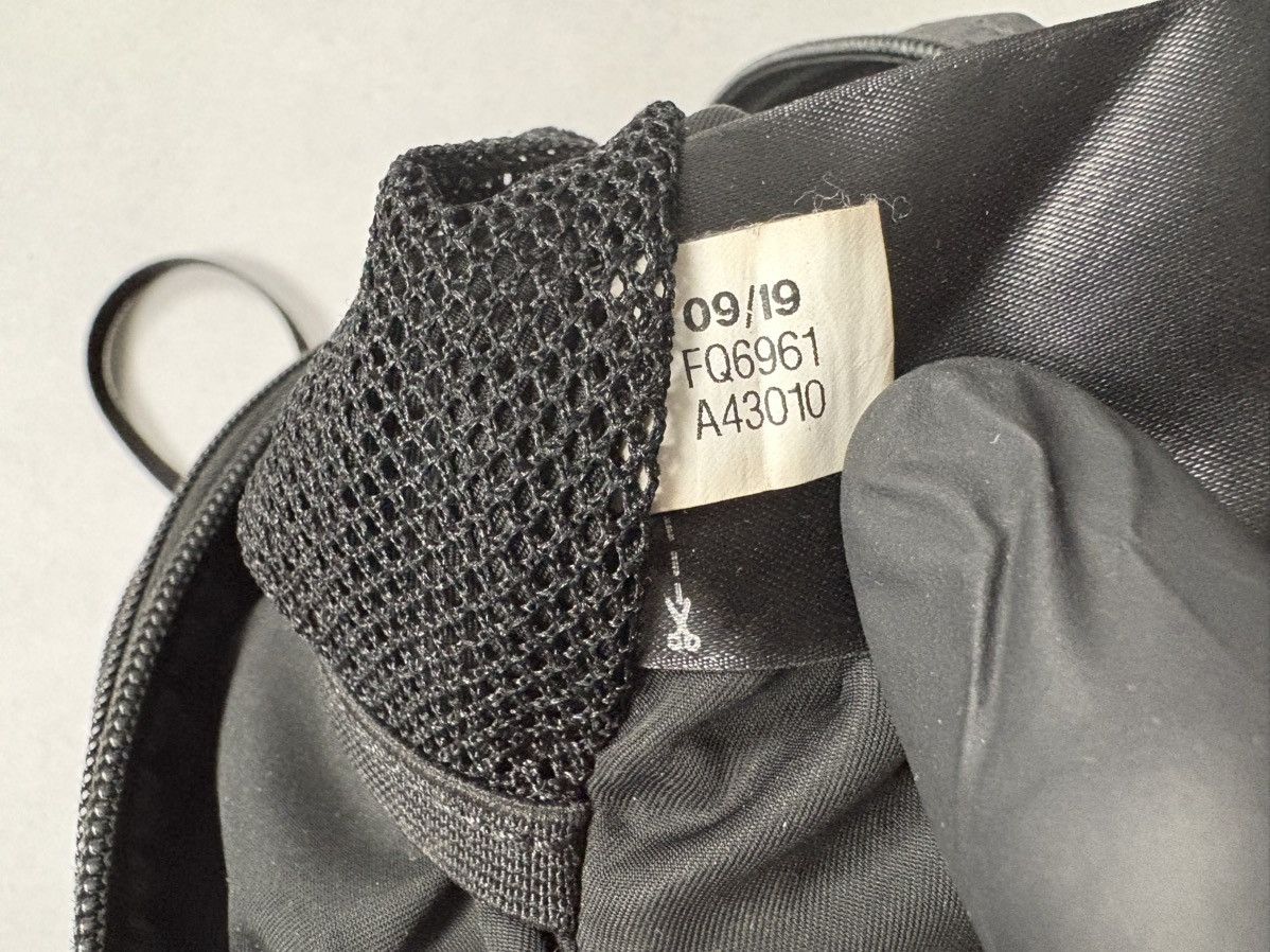 Y-3 Y-3 Yohji Yamamoto Nylon Crossbody Shoulder Bag Black Adidas Size ONE SIZE - 16 Thumbnail