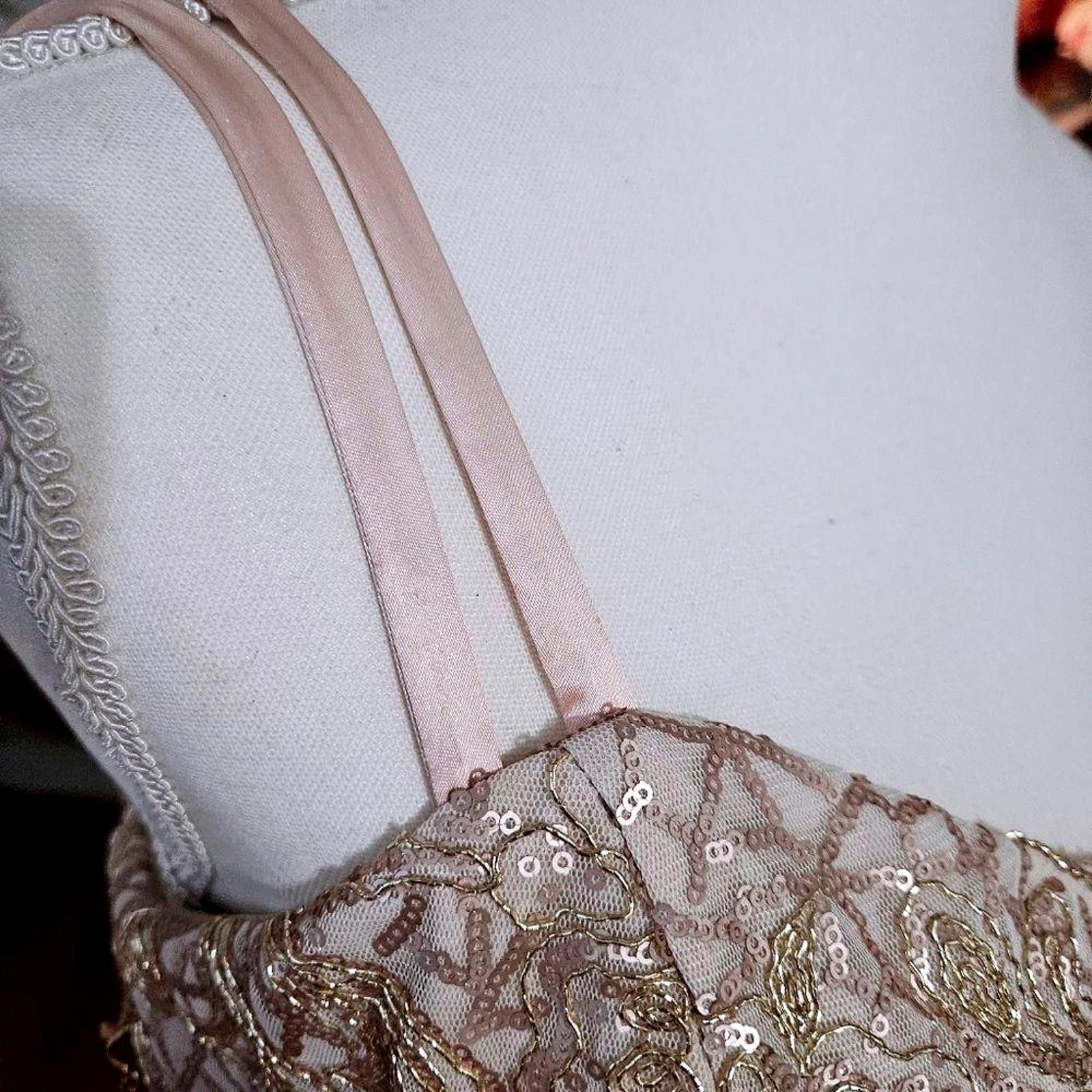 Designer Speechless Blush Pink and Gold SequinsEvening Gown Size M / US 6-8 / IT 42-44 - 8 Thumbnail