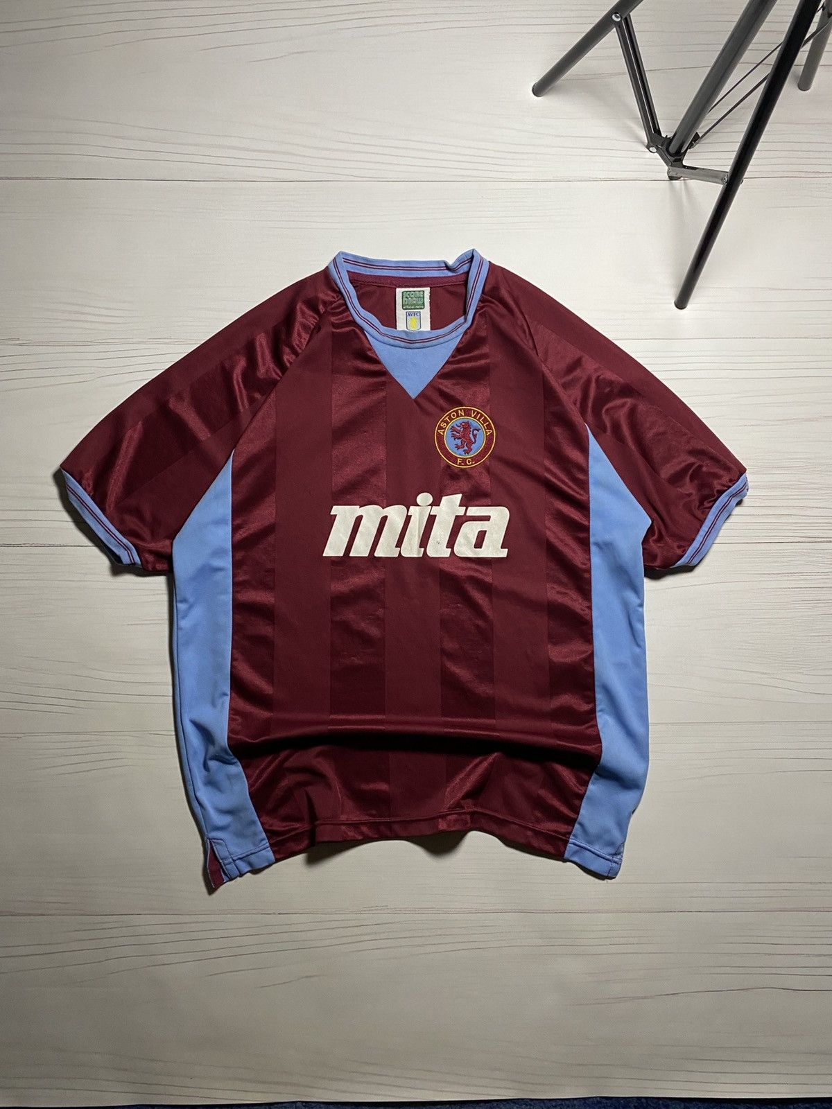 Vintage Vintage Remake Aston Villa 1983-1985 home soccer jersey Size US L / EU 52-54 / 3 - 1 Thumbnail