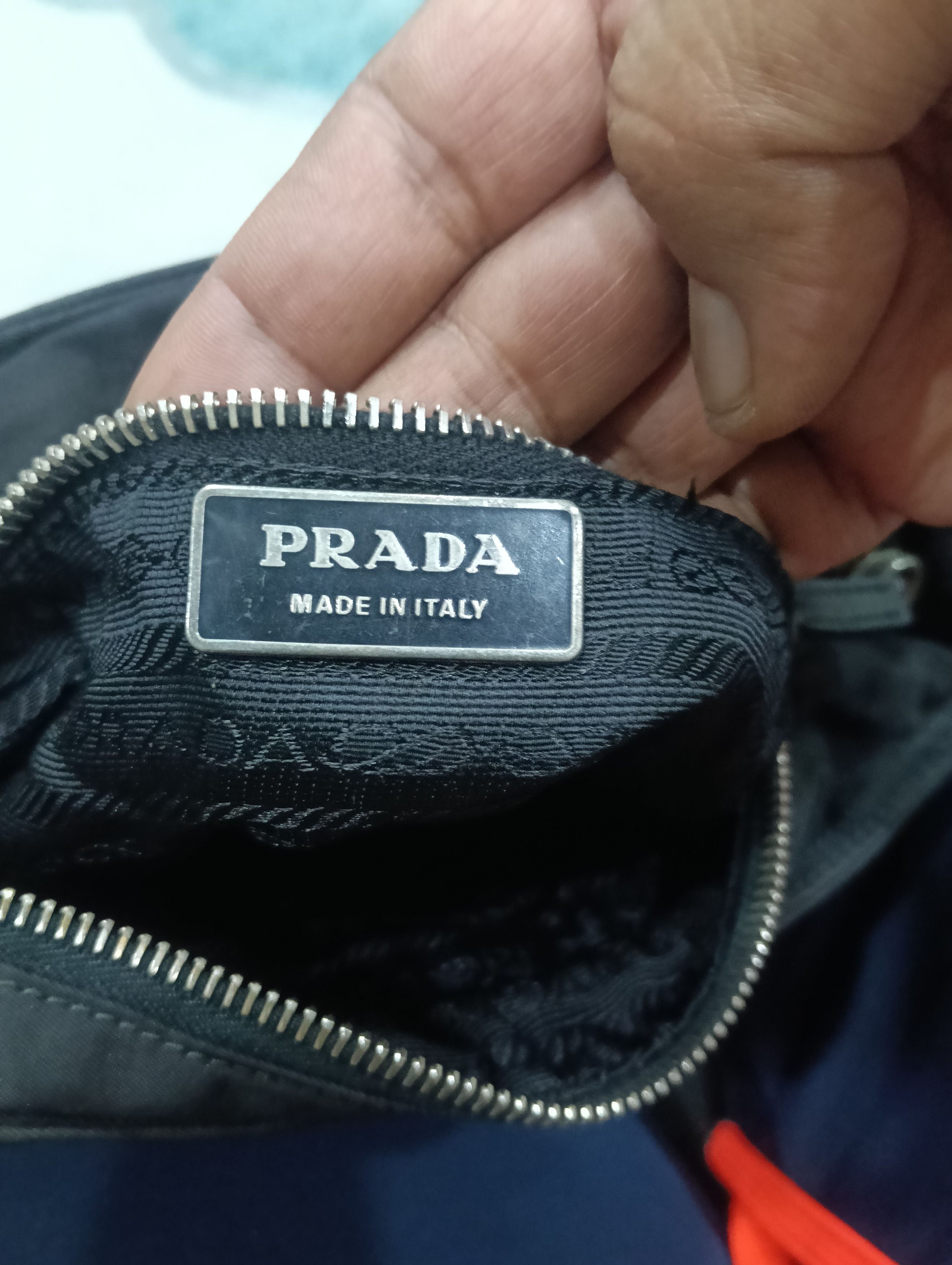 Prada × Vintage Prada Slingbag Size ONE SIZE - 9 Thumbnail