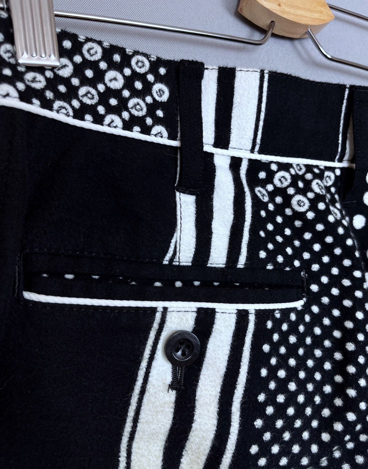 Designer × Japanese Brand × Sacai Rare SACAI AW 16 Cropped Printed Japanese Pants Size US 29 - 12 Thumbnail