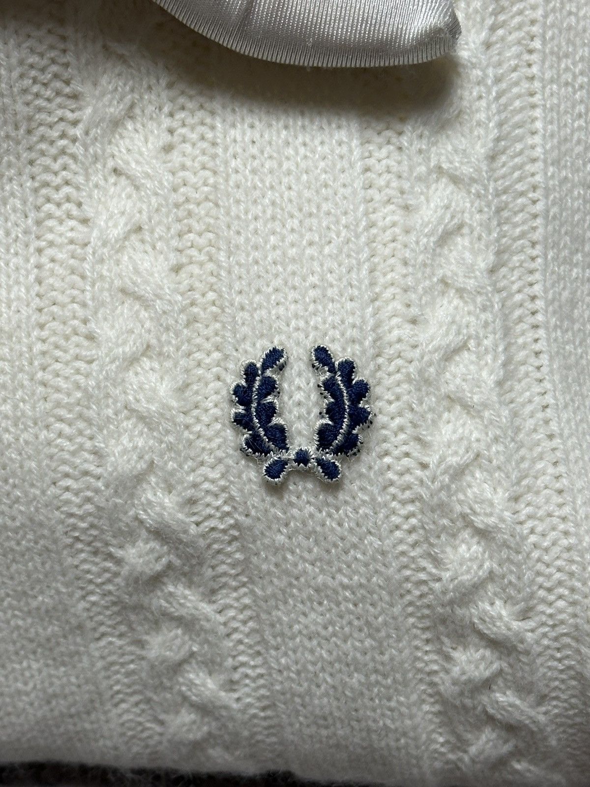 Fred Perry Vintage 80s Freed Perry V-Neck Knit Sweater Size US L / EU 52-54 / 3 - 8 Thumbnail