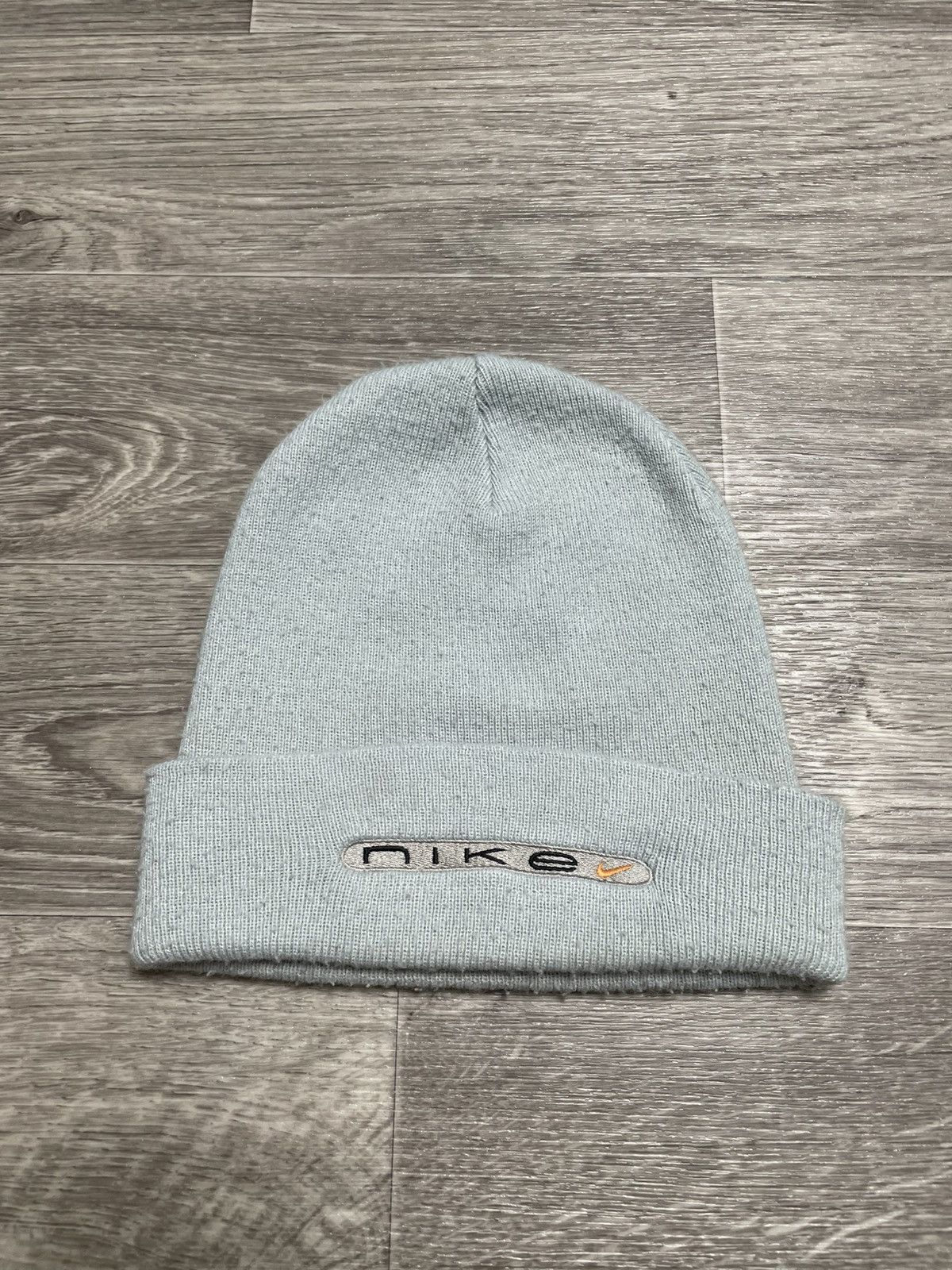 Nike Vintage Nike 90s Retro Beanie Hat Streetwear Y2K Size ONE SIZE - 1 Thumbnail