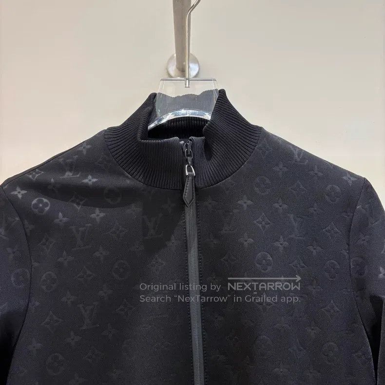 Louis Vuitton Louis Vuitton Full logo print jacket Size S / US 4 / IT 40 - 3 Thumbnail