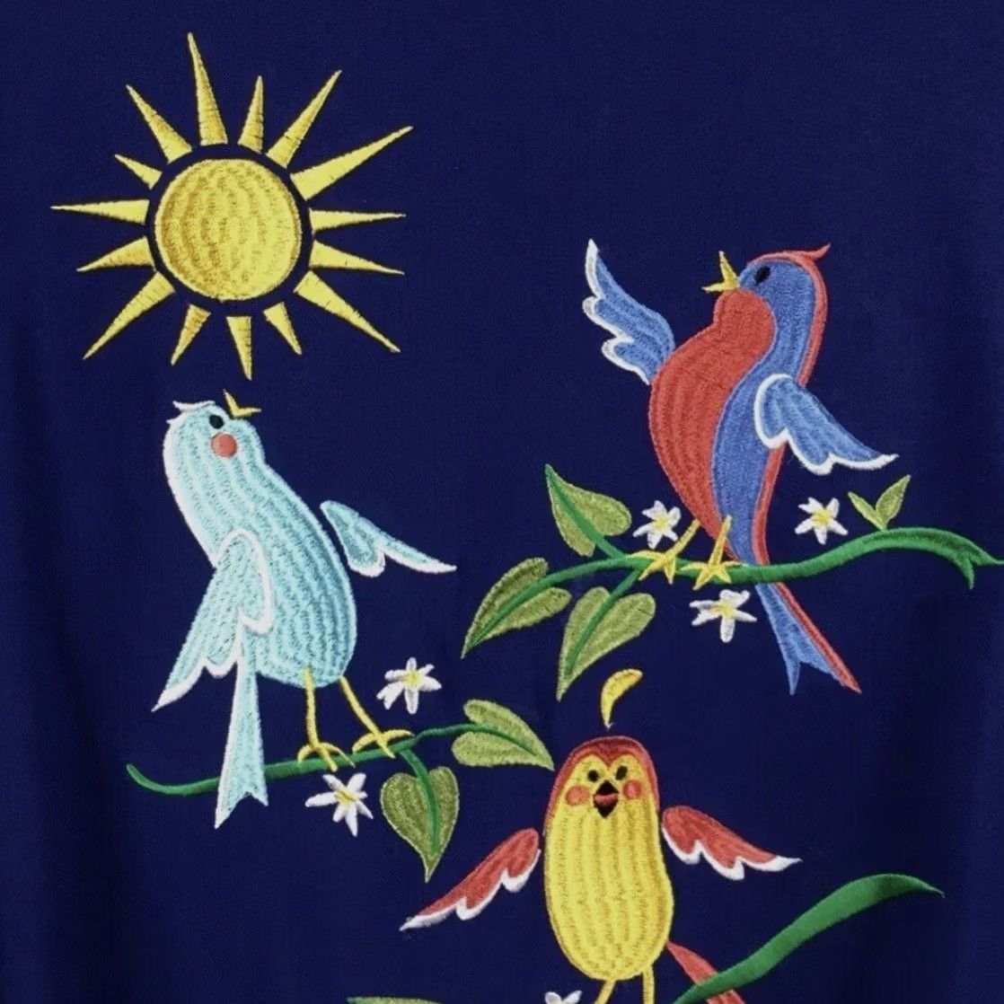 Bob Mackie Bob Mackie Wearable Art Women Navy Blue Embroidered Singing Birds T-Shirt L Size L / US 10 / IT 46 - 3 Thumbnail
