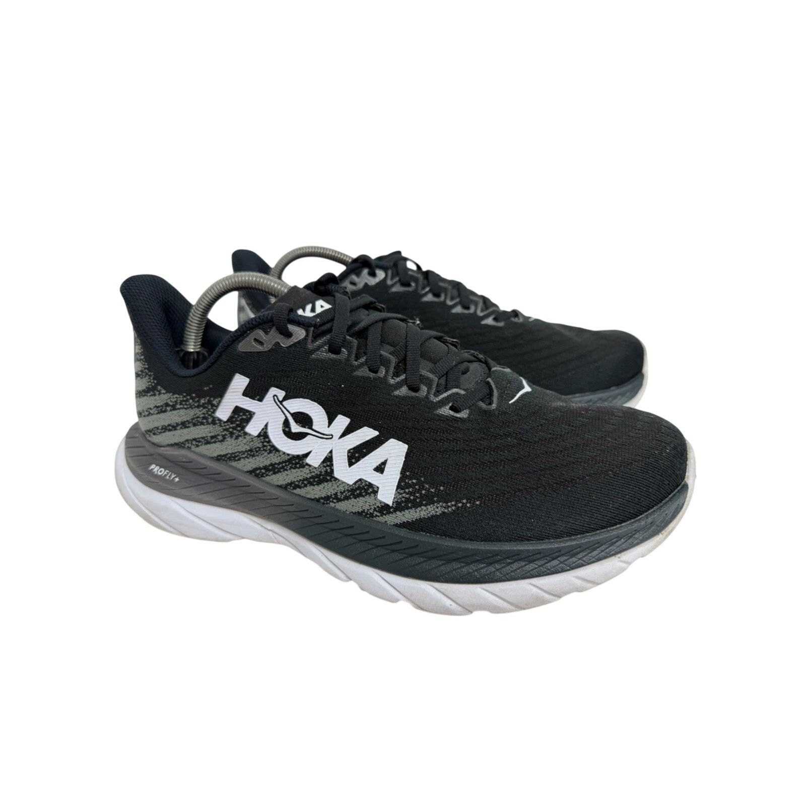 Hoka HOKA One One W Mach 5 Wide Womens Size 10.5 D Black White Size US 10.5 / IT 40.5 - 6 Thumbnail