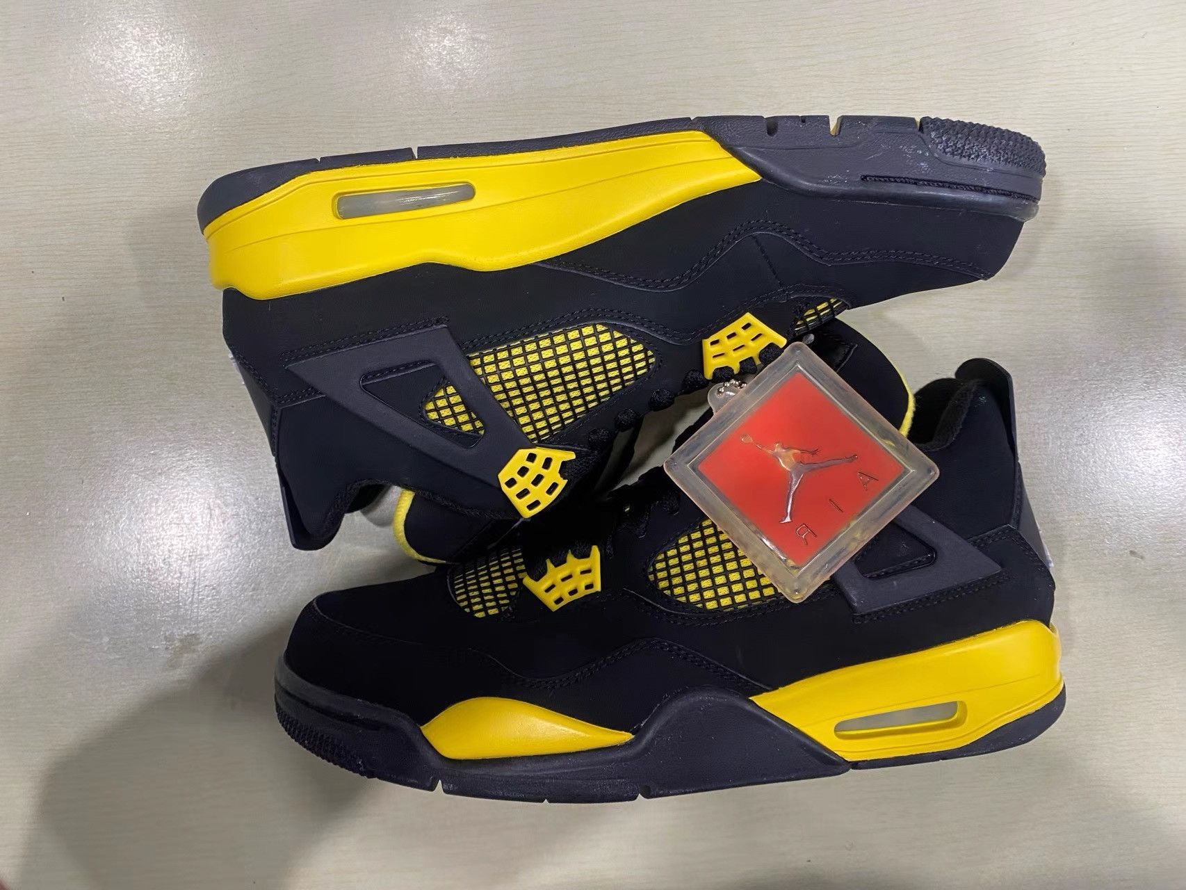 Nike AJ4 Thunder K36 Size US 9 / EU 42 - 7 Thumbnail