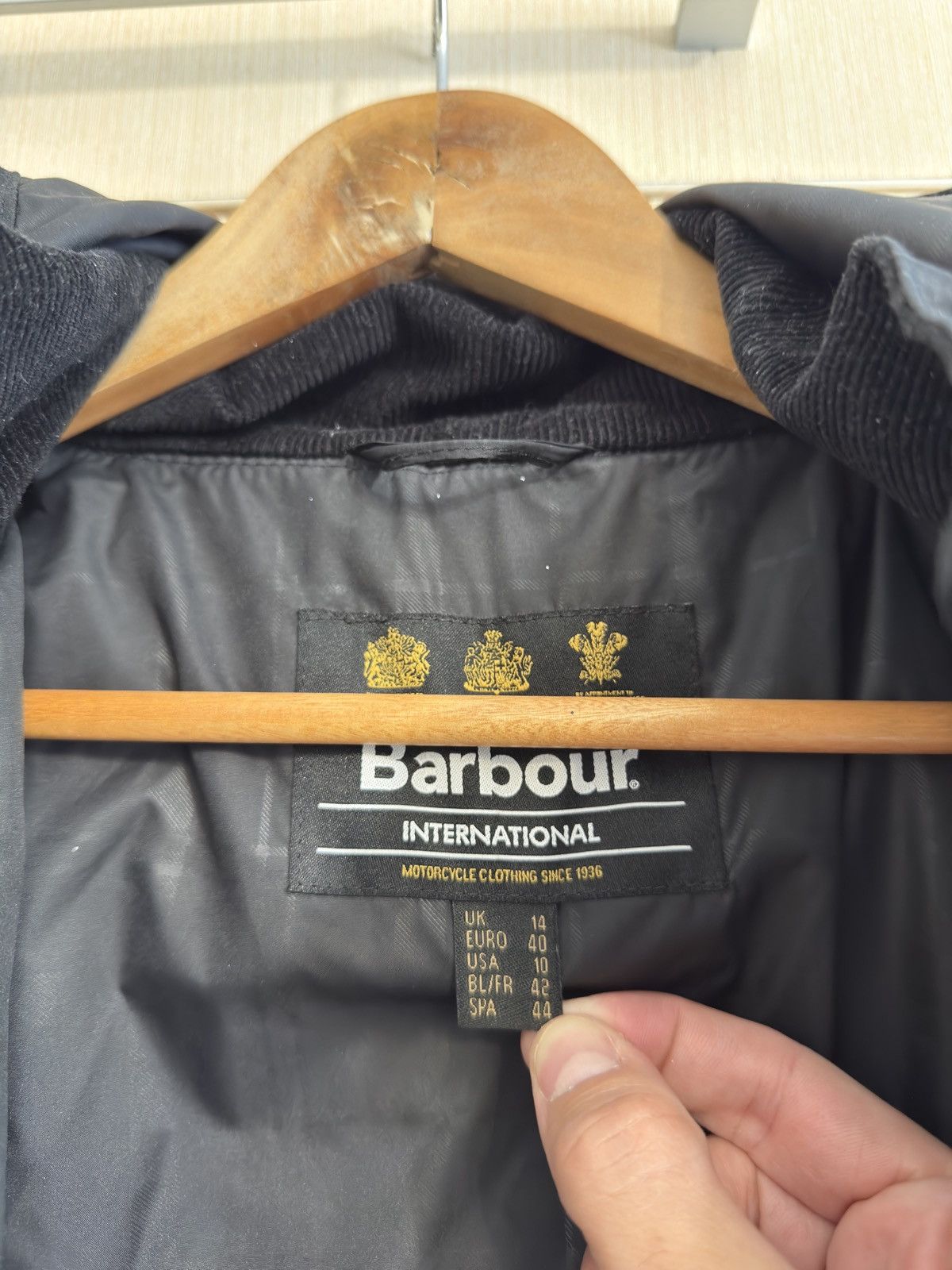 Barbour Barbour International Hairpin Hooded Wax Women’s Jacket Size L / US 10 / IT 46 - 17 Thumbnail