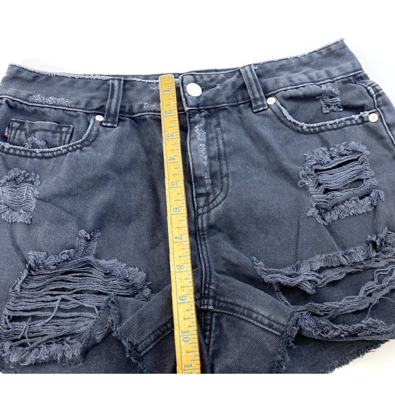 Vintage VIGOSS Shorts Women’s 26 Black The Jagger Short Distressed Denim Cut off Size 26" / US 2 / IT 38 - 6 Thumbnail