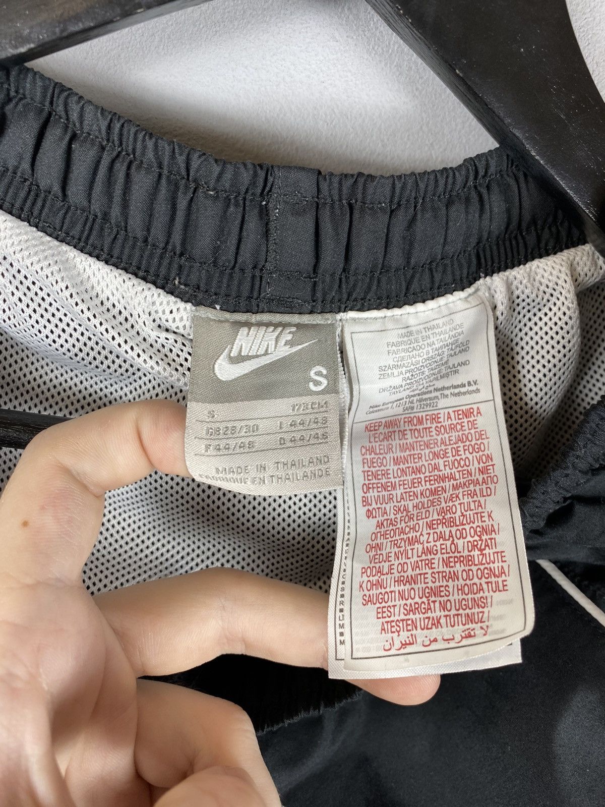 Nike × Vintage Y2k 90s Vintage Nike Mini Swoosh Swim Shorts Mens S Size US 30 / EU 46 - 4 Thumbnail