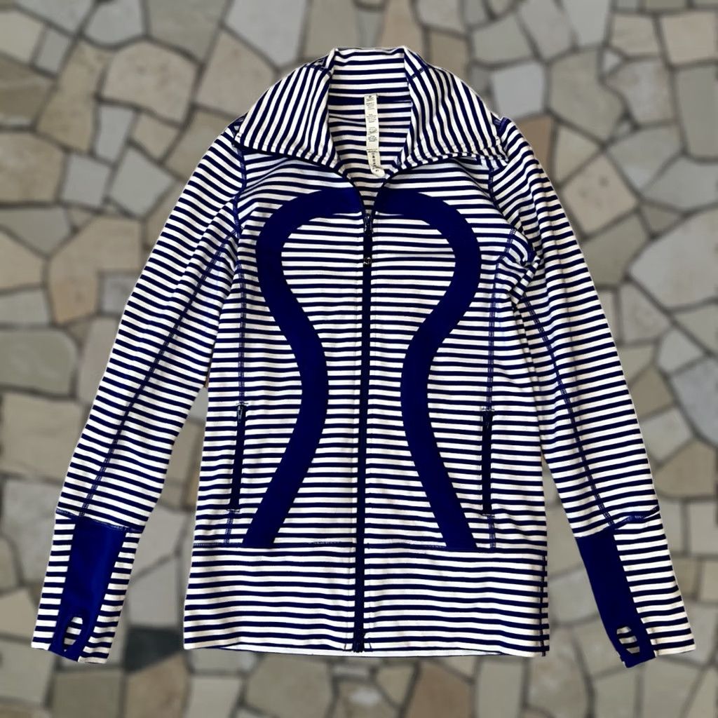 Lululemon Lululemon In Stride Striped Jacket Full Zip Mock Neck Women's 6 Athletic Blue White Jacket Women XS? Size M / US 6-8 / IT 42-44 - 1 Thumbnail