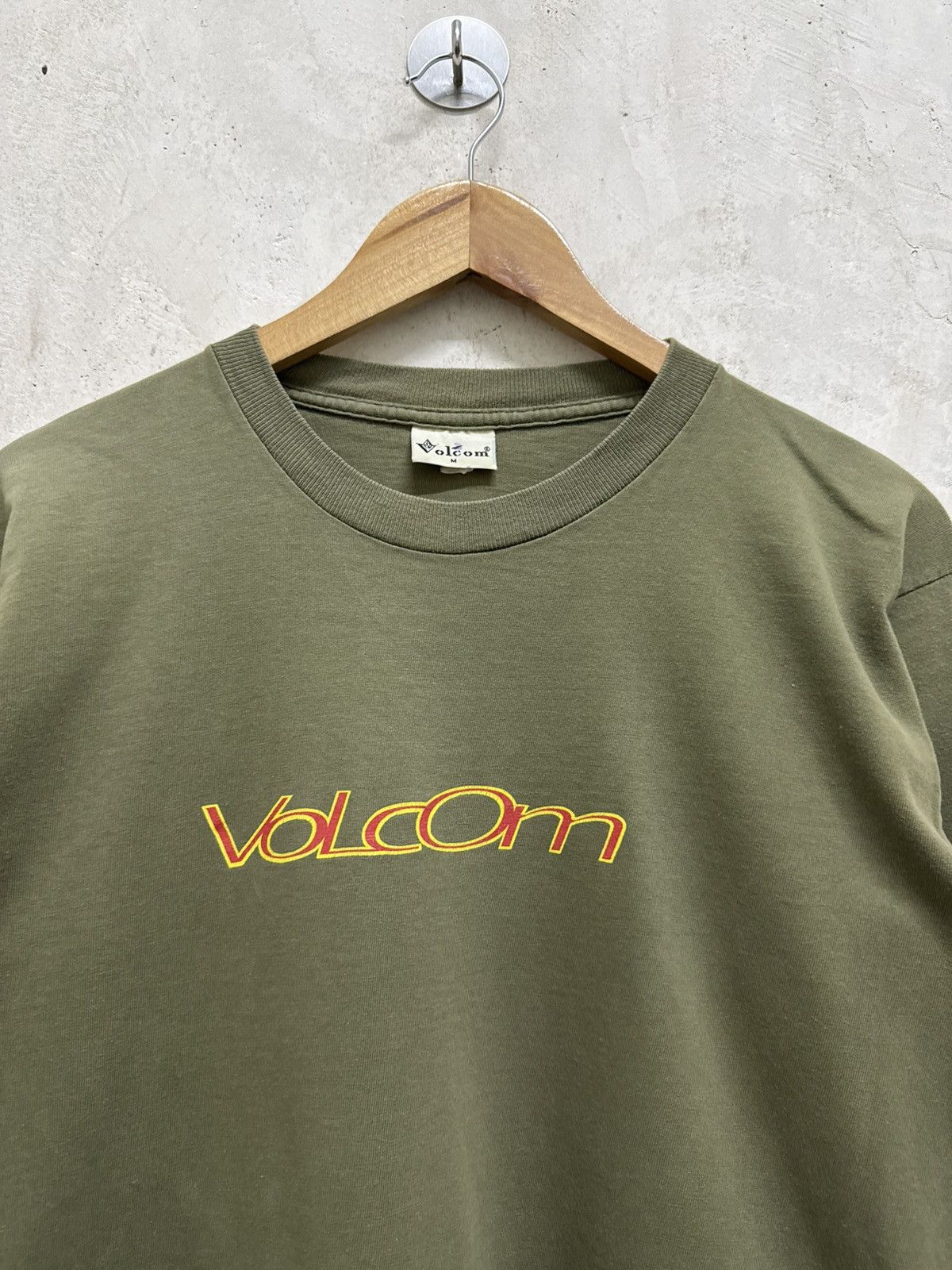 Vintage Vintage 90s Volcom OG Logo Longsleeve Tshirt Size US S / EU 44-46 / 1 - 2 Thumbnail