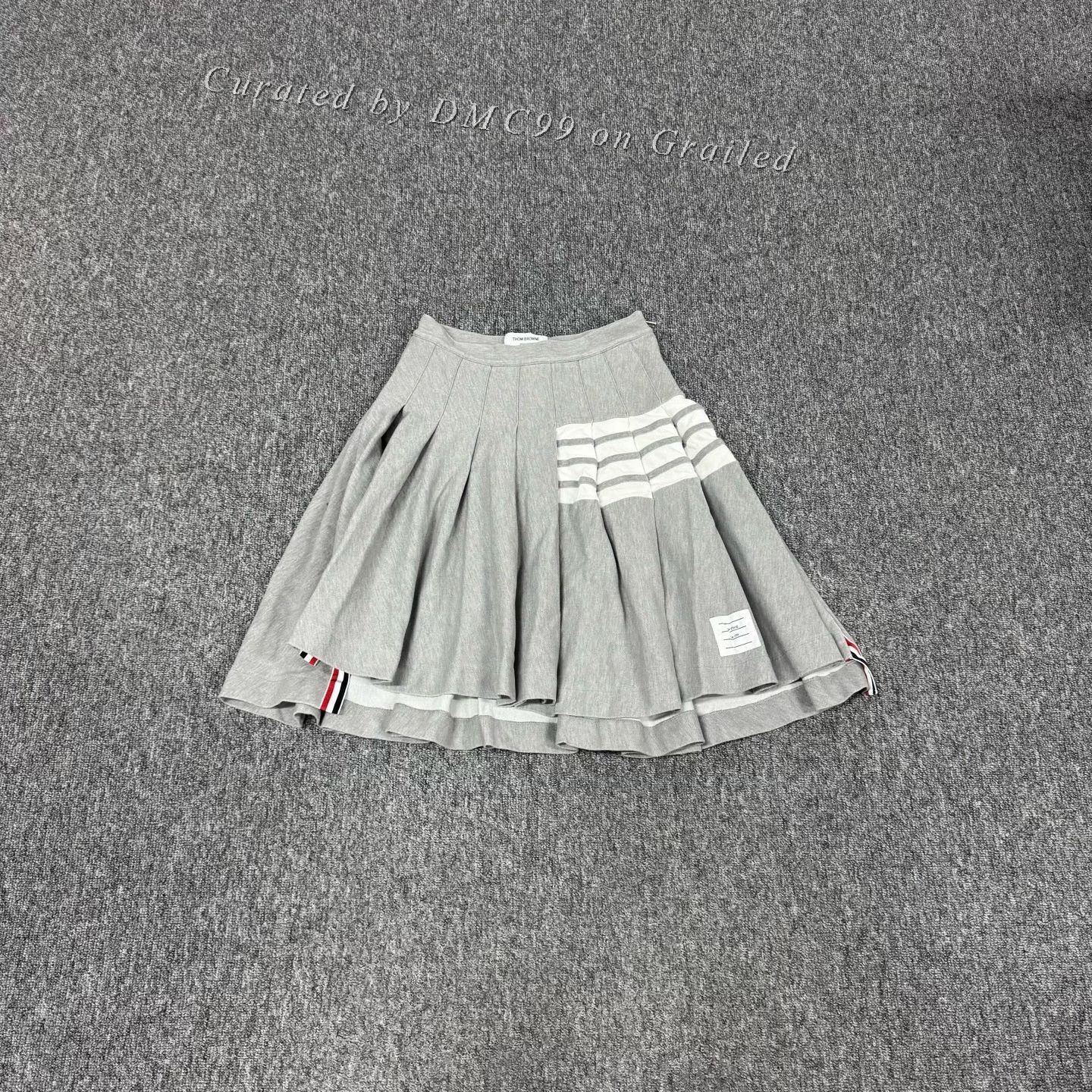 Thom Browne Thom Browne Gray 4-Bar Pleated Skirt Size 40" / US 18 - 1 Thumbnail