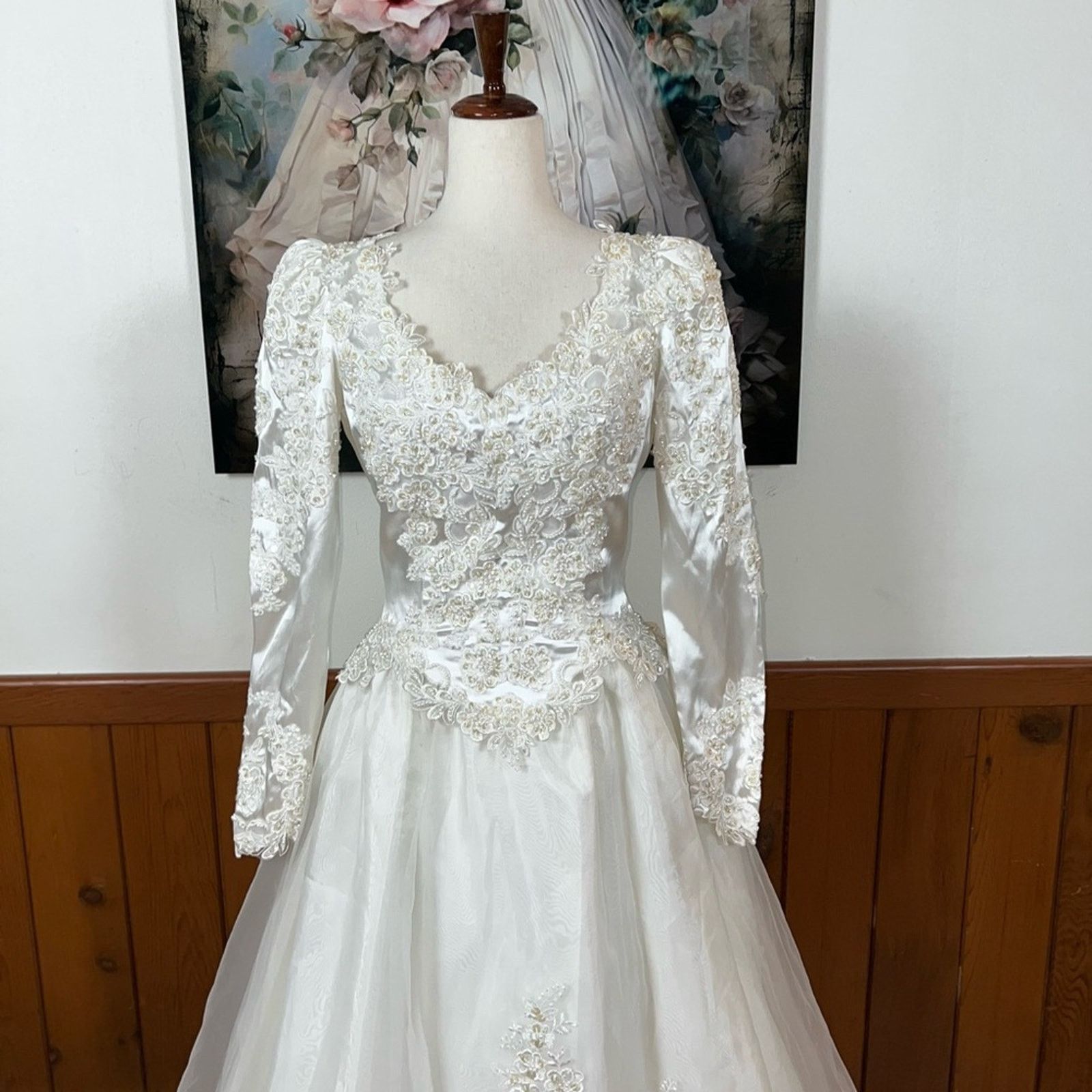 a line lace wedding dress long sleeve Long A-line Lace Wedding Dress with Sleeves