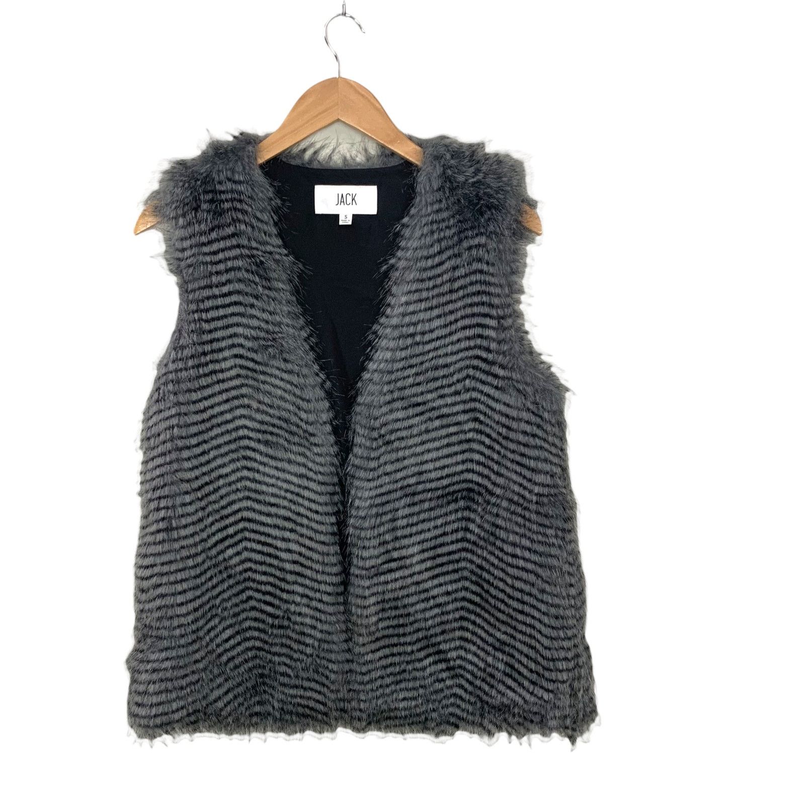 BB Dakota Faux Fur Vest Chevron Stripe Grey Black Animal Print S Small Size S / US 4 / IT 40 - 1 Thumbnail