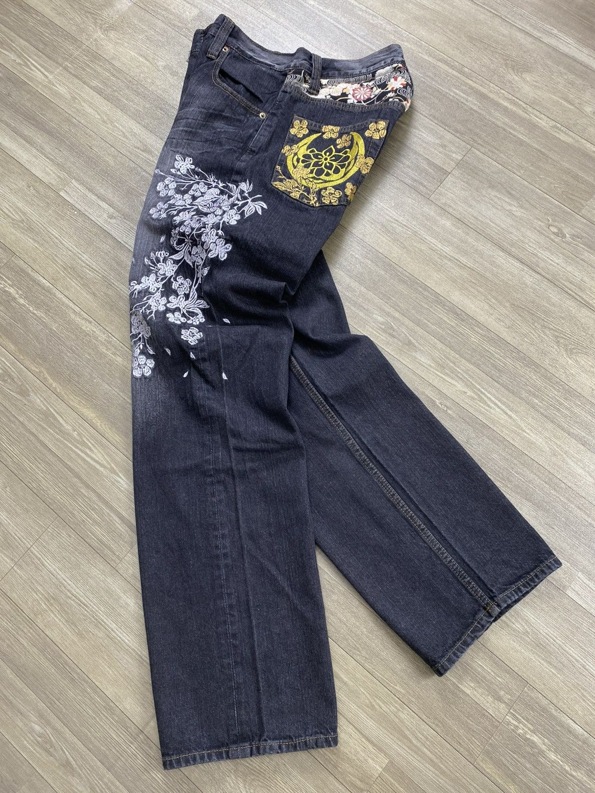 Ed Hardy Vintage Karakuri Tamashi Embroidered Koi Sakura Y2K Jeans Size US 32 / EU 48 - 1 Thumbnail