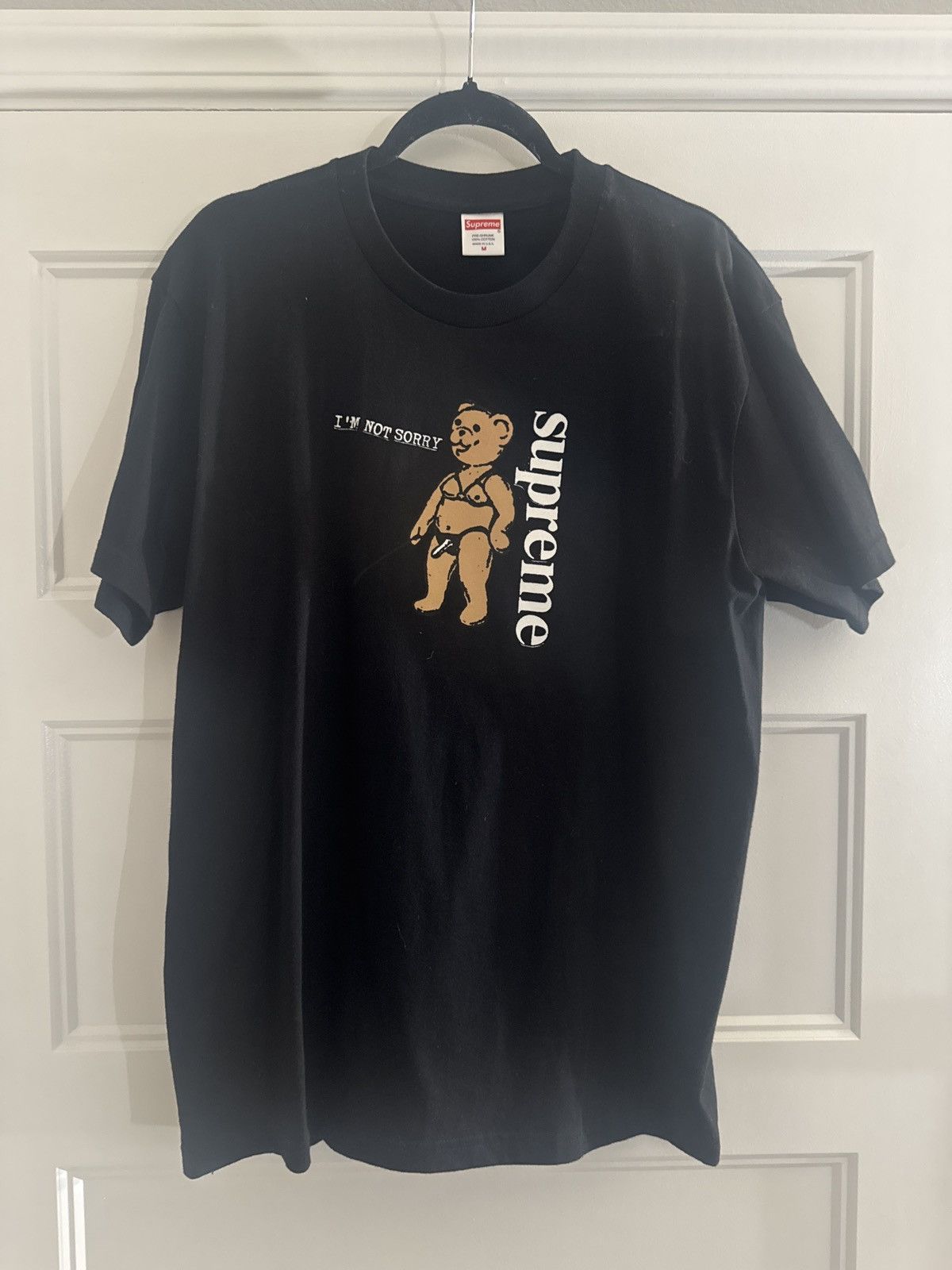 Supreme Supreme im not sorry bear tee Size US M / EU 48-50 / 2 - 2 Thumbnail