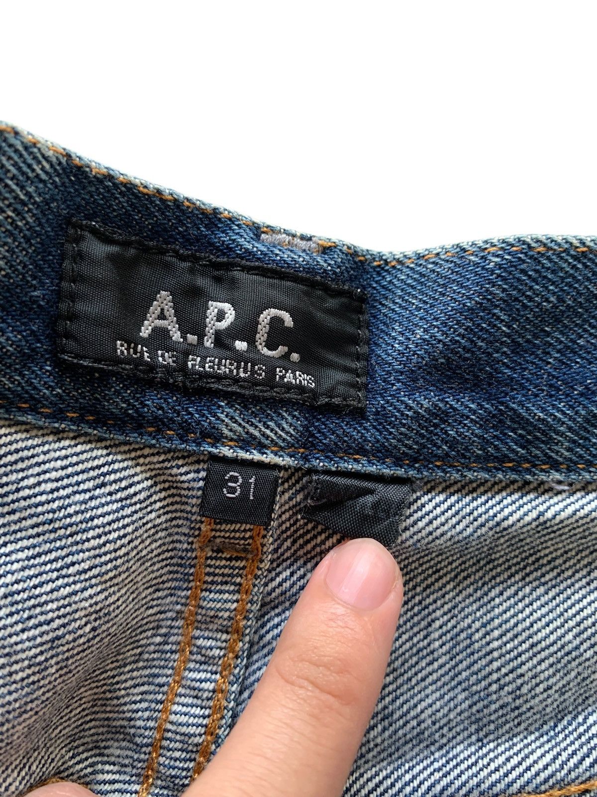 A.P.C. A.P.C SELVEDGE FADED & RUSTY JAPANESE DISTRESSED DENIM Size US 29 - 14 Thumbnail