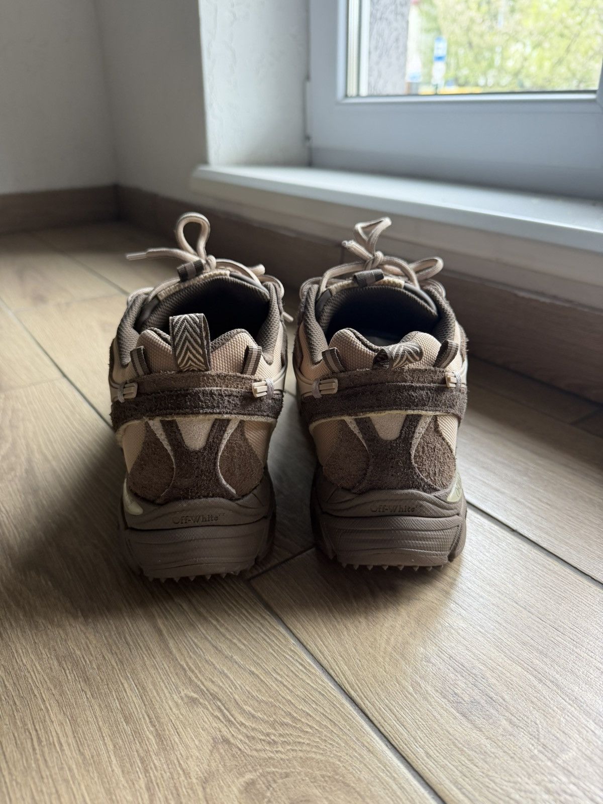 Off-White Off white Be Right Back Size US 11 / EU 44 - 2 Thumbnail