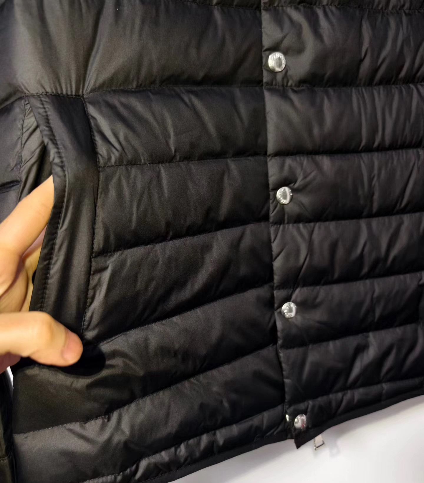 Moncler Moncler lightweight suede down jacket Size US M / EU 48-50 / 2 - 4 Thumbnail