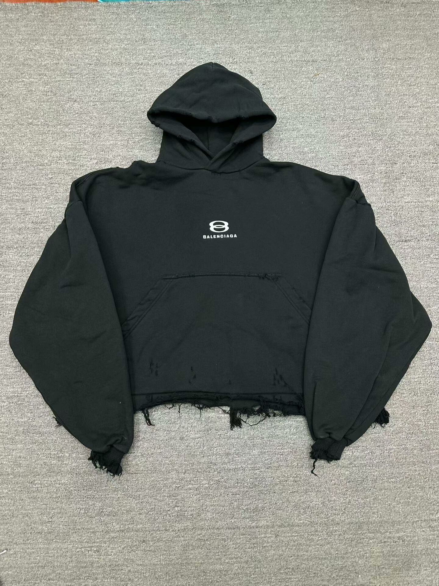 Balenciaga balenciaga double ring destroyed sweatshirt Size US M / EU 48-50 / 2 - 1 Thumbnail