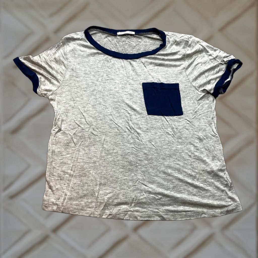 Vintage VINTAGE Occasion T Shirt Womens Small Gray Ringer Blue Trim Pocket Tee Soft Rayon Top Shirt Womens Small Gray Ringer Blue Trim Pocket Tee Rayon Top Size S / US 4 / IT 40 - 1 Thumbnail