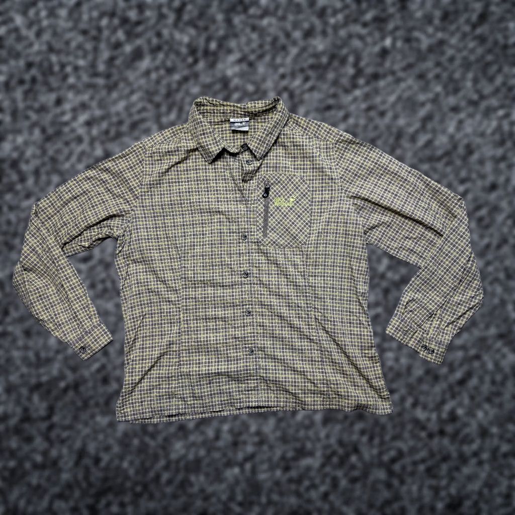 Jack Wolfskin Jack Wolfskin Button up shirt long sleeve outdoor hiking womens XL Green Shirt Womens XL Green Size XL / US 12-14 / IT 48-50 - 1 Thumbnail