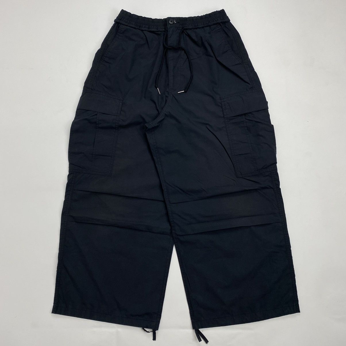 GU superwide cargo pants balloon