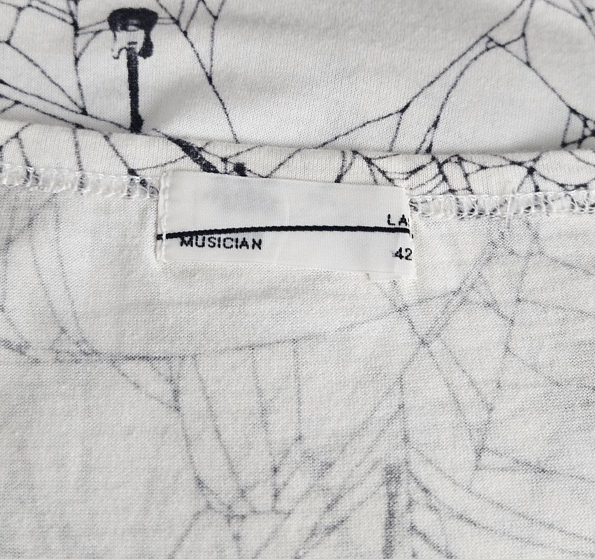 Lad Musician Lad Musician guitar spiderweb shirt Size US M / EU 48-50 / 2 - 4 Thumbnail